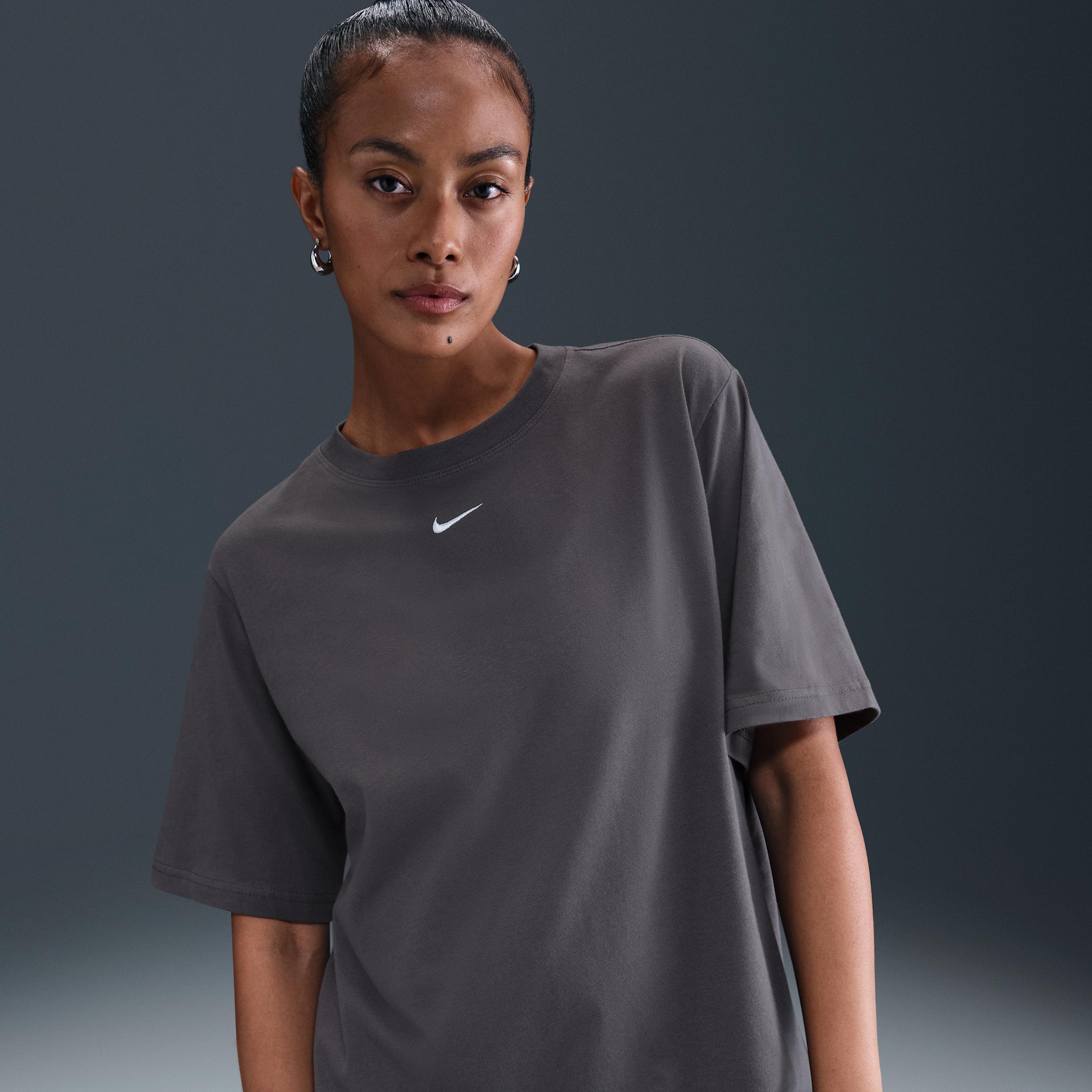 Women's Nike Sportswear Essential T-Shirt Product Image