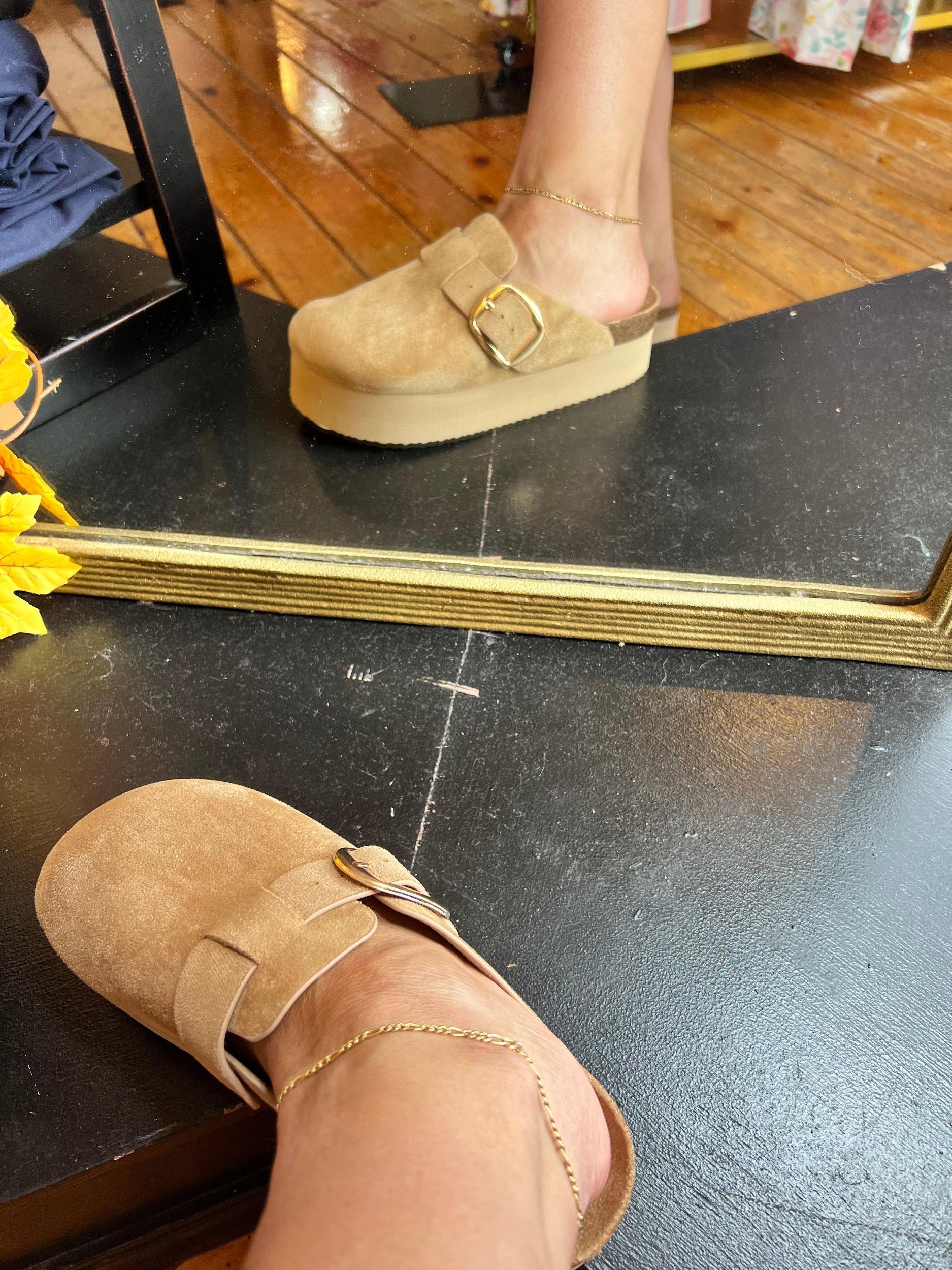 Jasmine Wedges Product Image