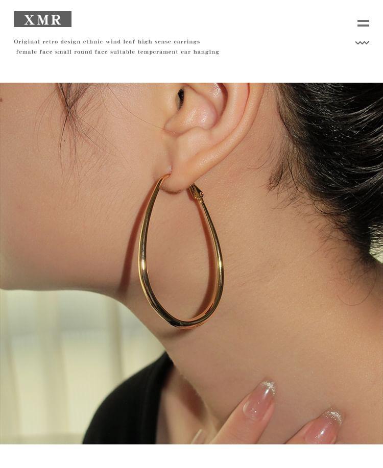 Geometric Hoop Earring Product Image