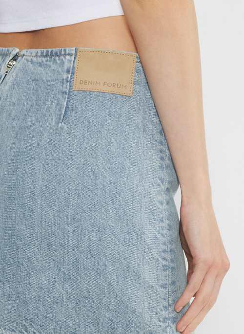 the 90s mini denim skirt Product Image