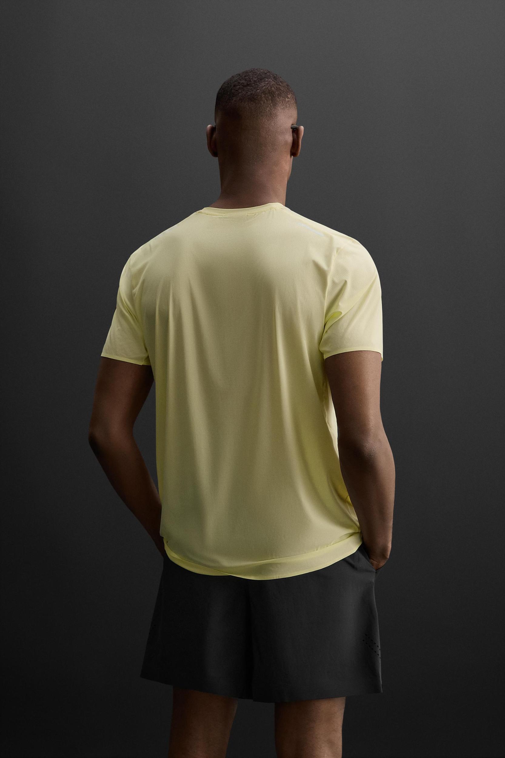 LIGHTWEIGHT TECHNICAL T-SHIRT Product Image