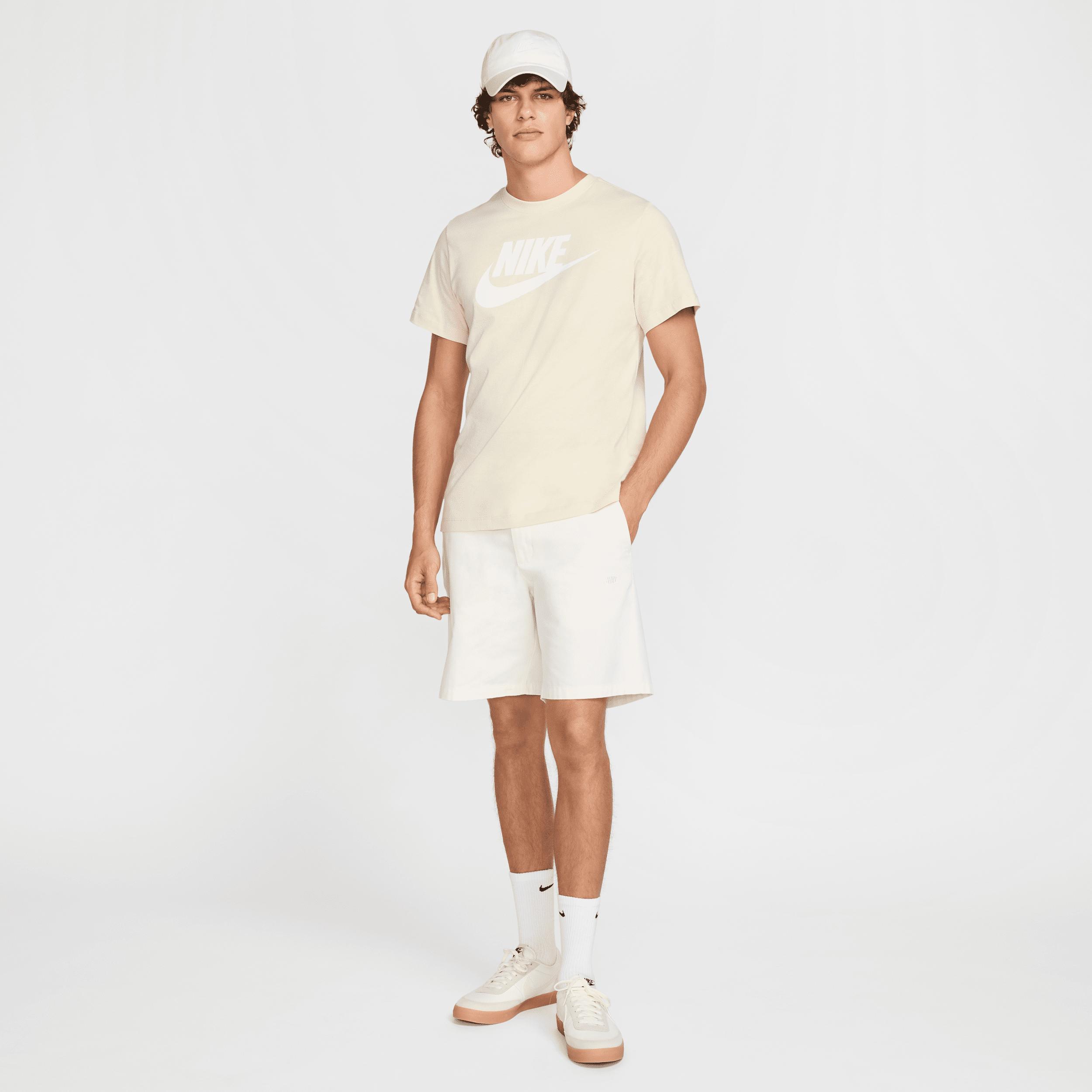 Nike Sportswear Men's T-Shirt Product Image