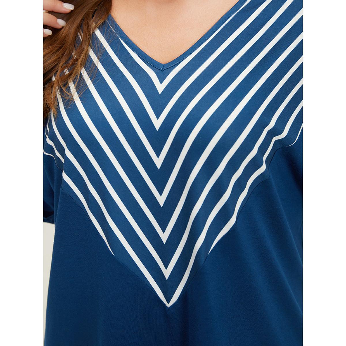Plus Size Striped V Neck Batwing Sleeve Geometric T-shirt DarkBlue Women Casual Geometric V-neck Dailywear T-shirts BloomChic 26/4X Product Image