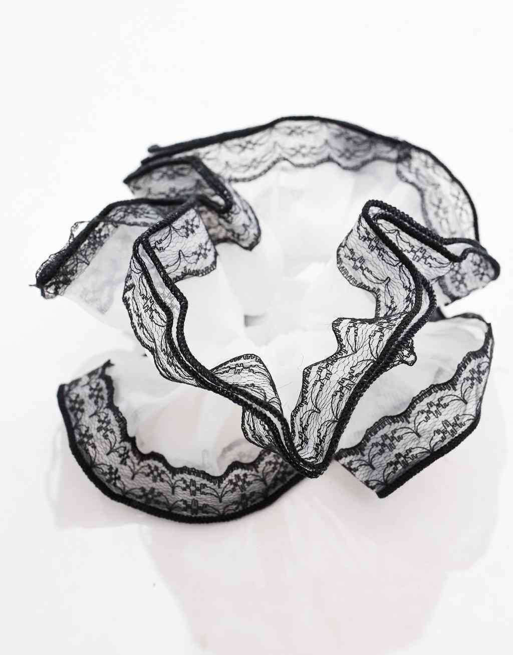 Pieces XL scrunchie with lace trim in white Product Image