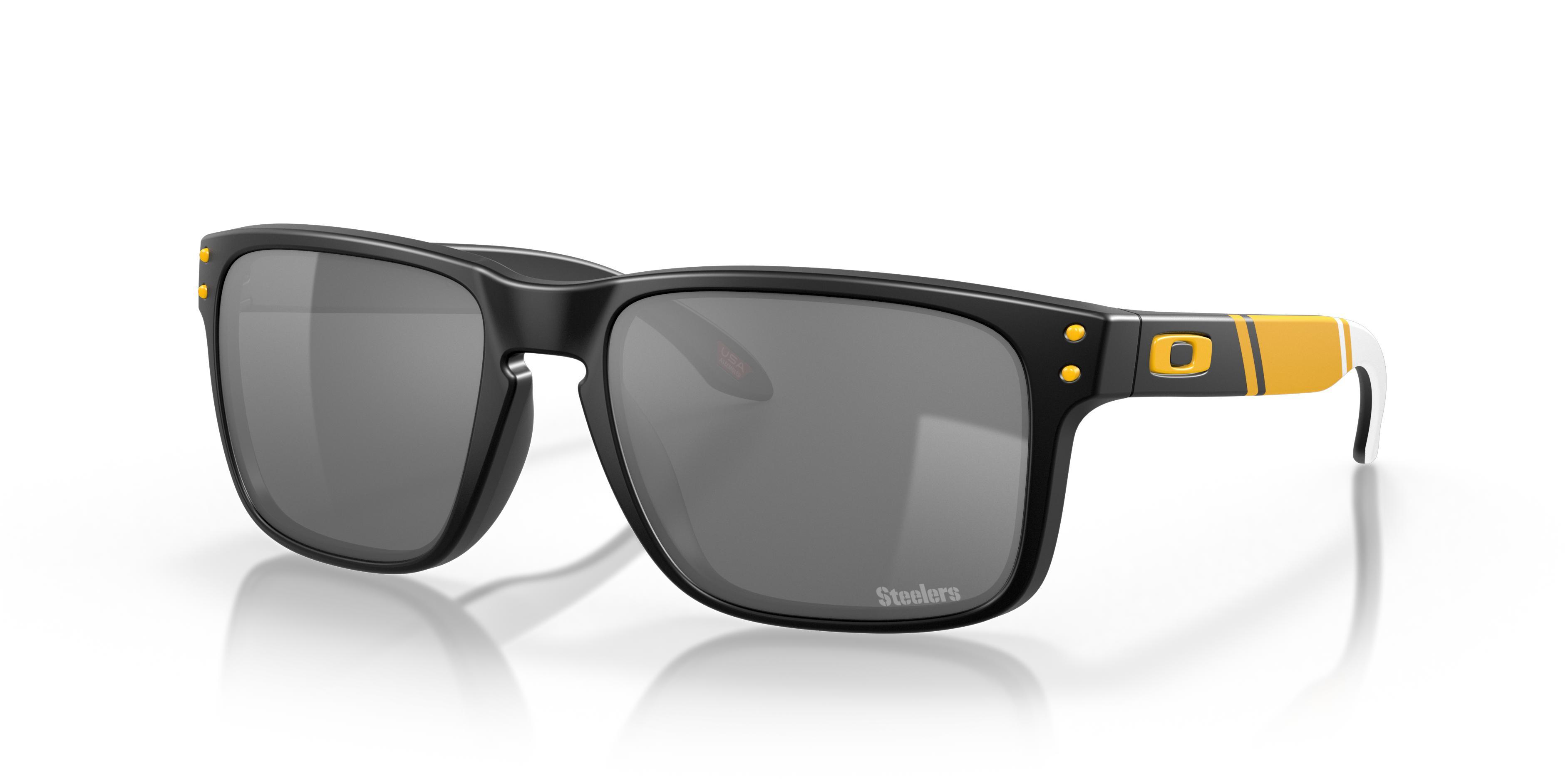 Oakley Men's Pittsburgh Steelers Holbrook™ Sunglasses Product Image