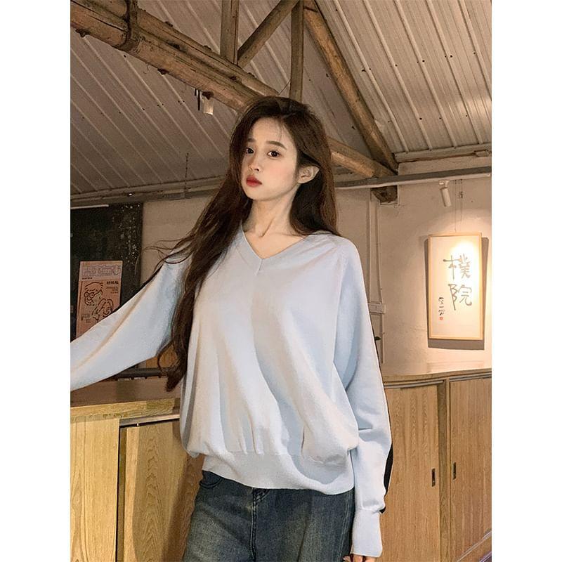 Long-Sleeve V-Neck Plain Sweater Product Image