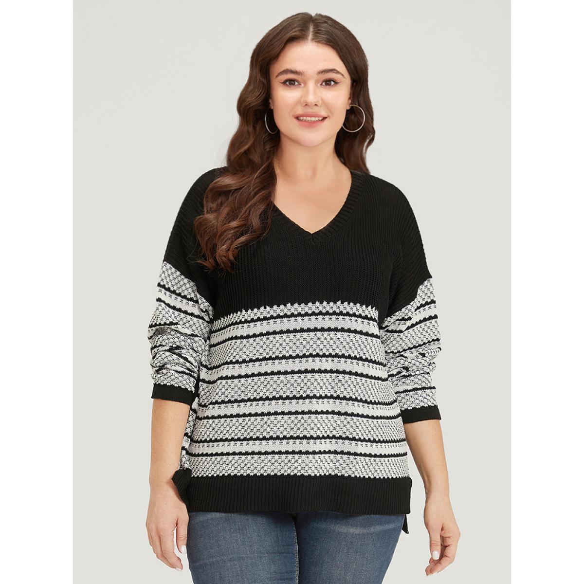 Plus Size Two Tone V Neck Patchwork Elastic Cuffs Pullover Black Women Casual Loose Long Sleeve V-neck Everyday Pullovers BloomChic 18-20/2X Product Image