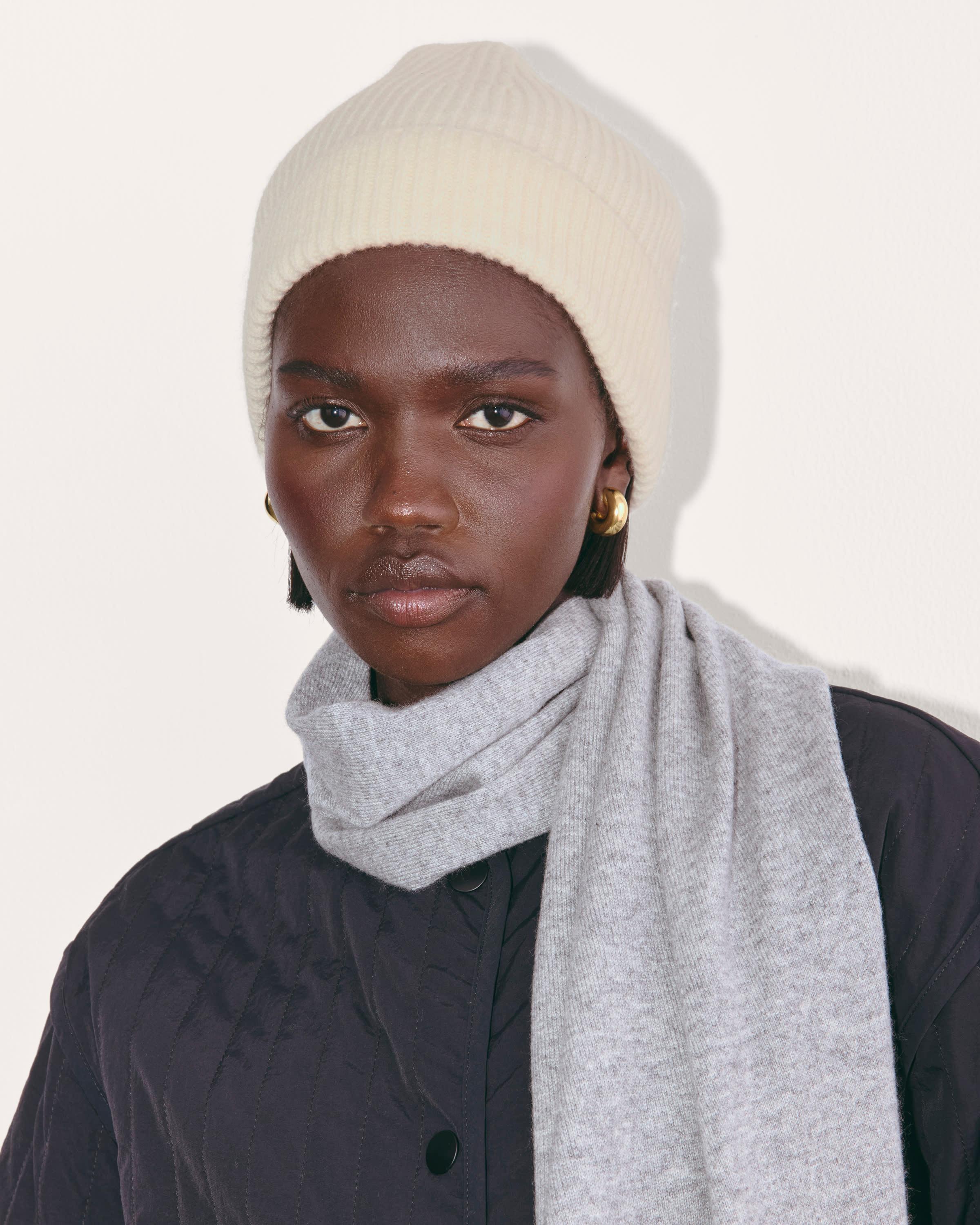 The Cashmere Ribbed Beanie Product Image