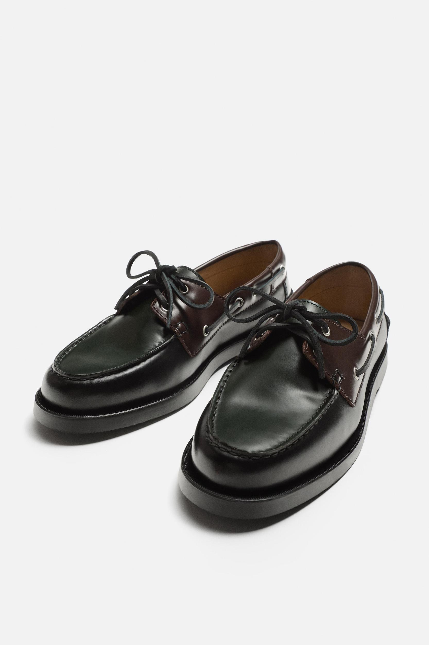 LEATHER BOAT SHOES Product Image
