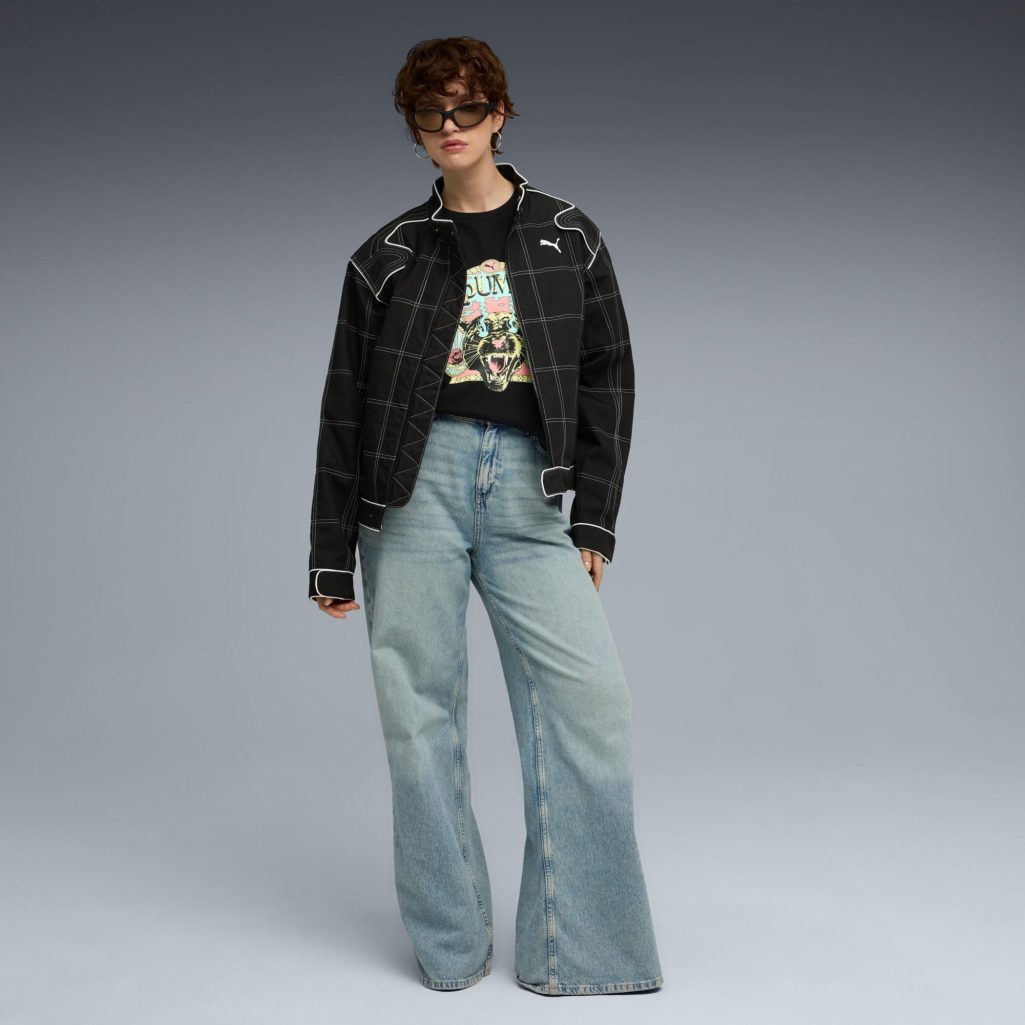 GRAPHIC Tee Women Product Image