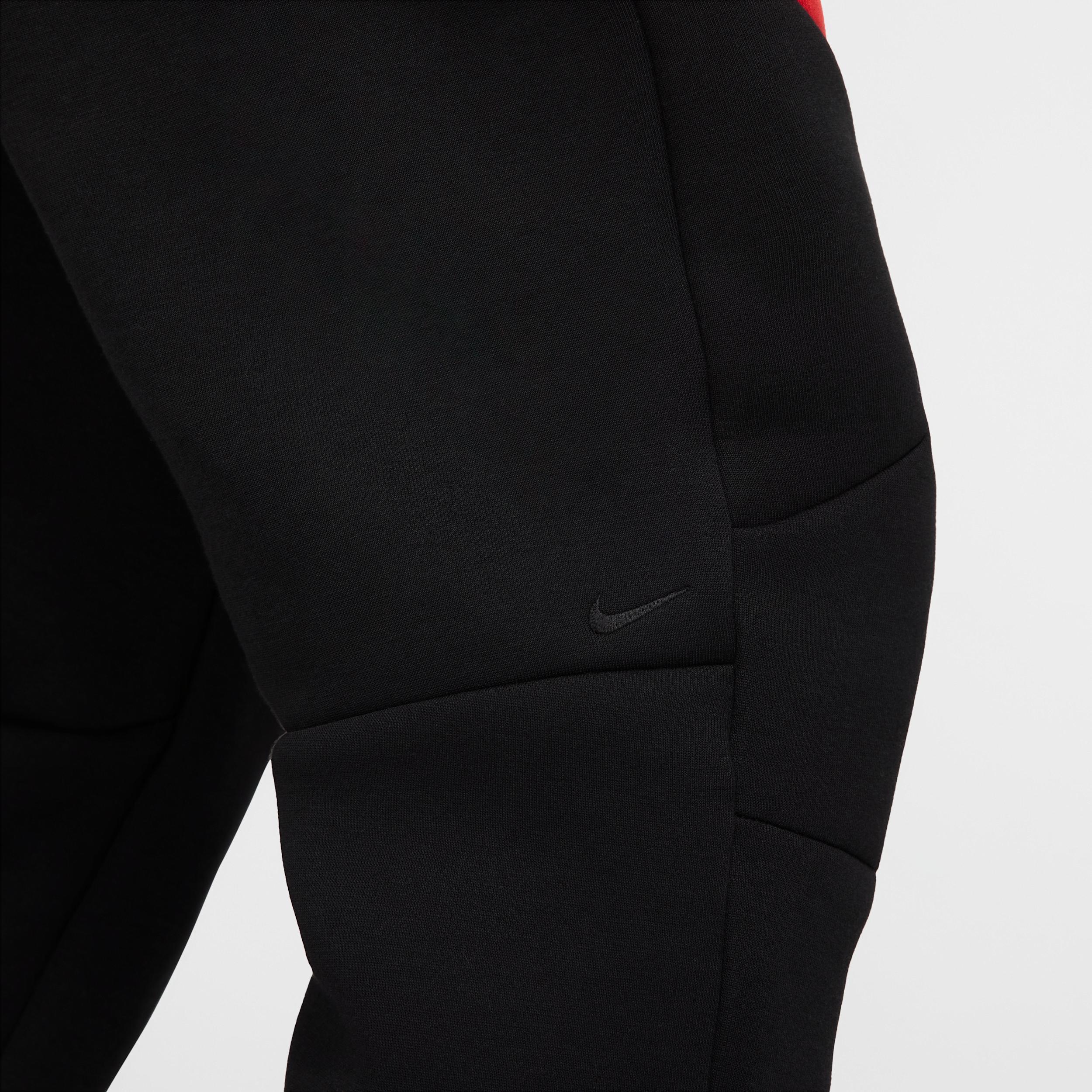 Nike Men's Tech Fleece Jogger Pants Product Image