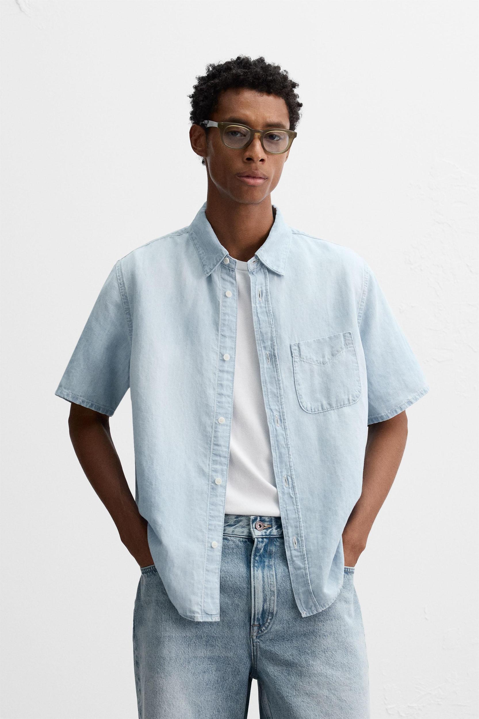 LIGHTWEIGHT DENIM SHIRT Product Image