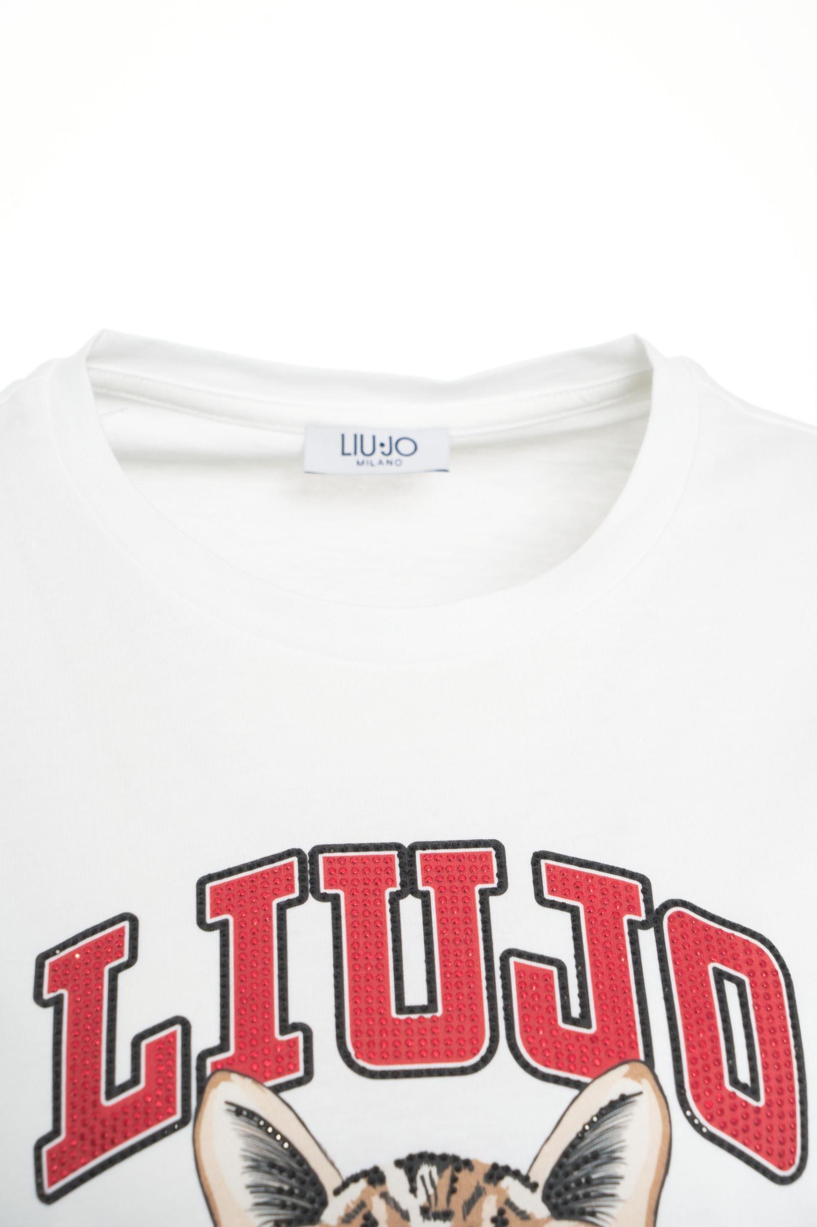 T-shirt with print Product Image