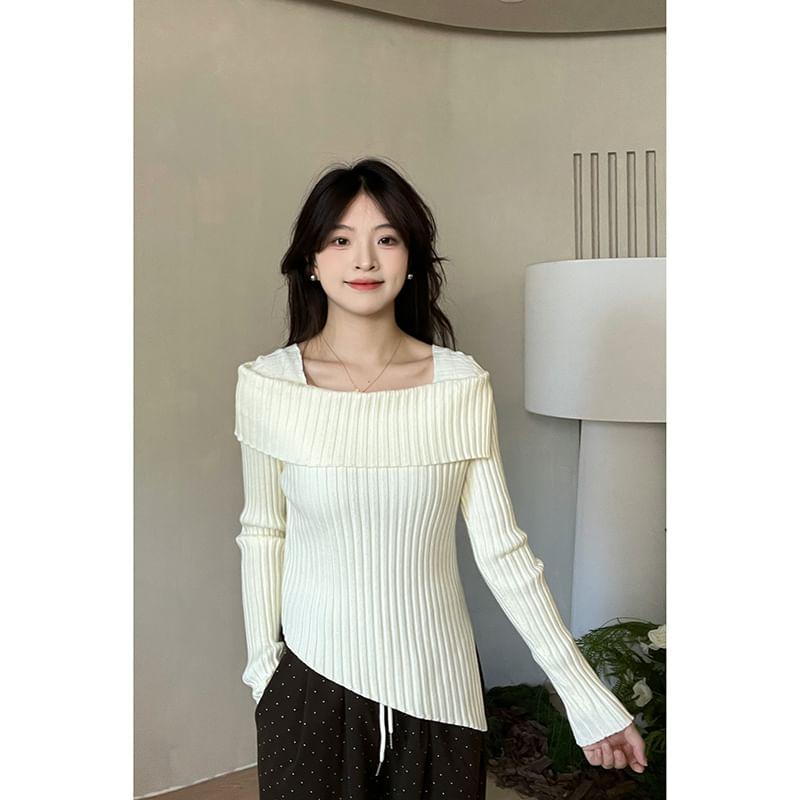 Long-Sleeve Square Neck Plain Asymmetrical Slim Fit Knit Top Product Image