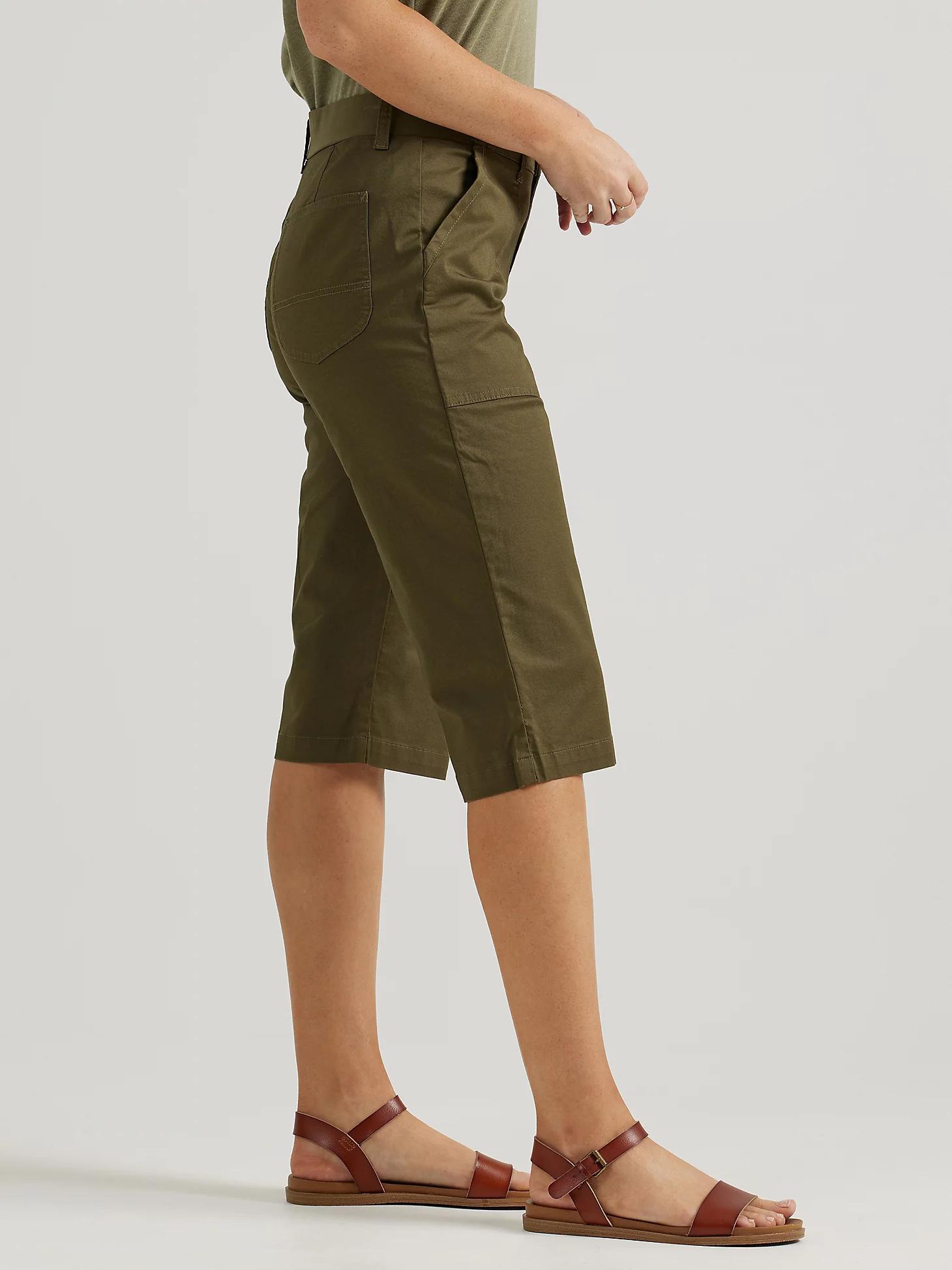 Women's Ultra Lux Comfort with Flex-to-Go Relaxed Fit Utility Skimmer | Women's Capris & Crops | Lee® Product Image