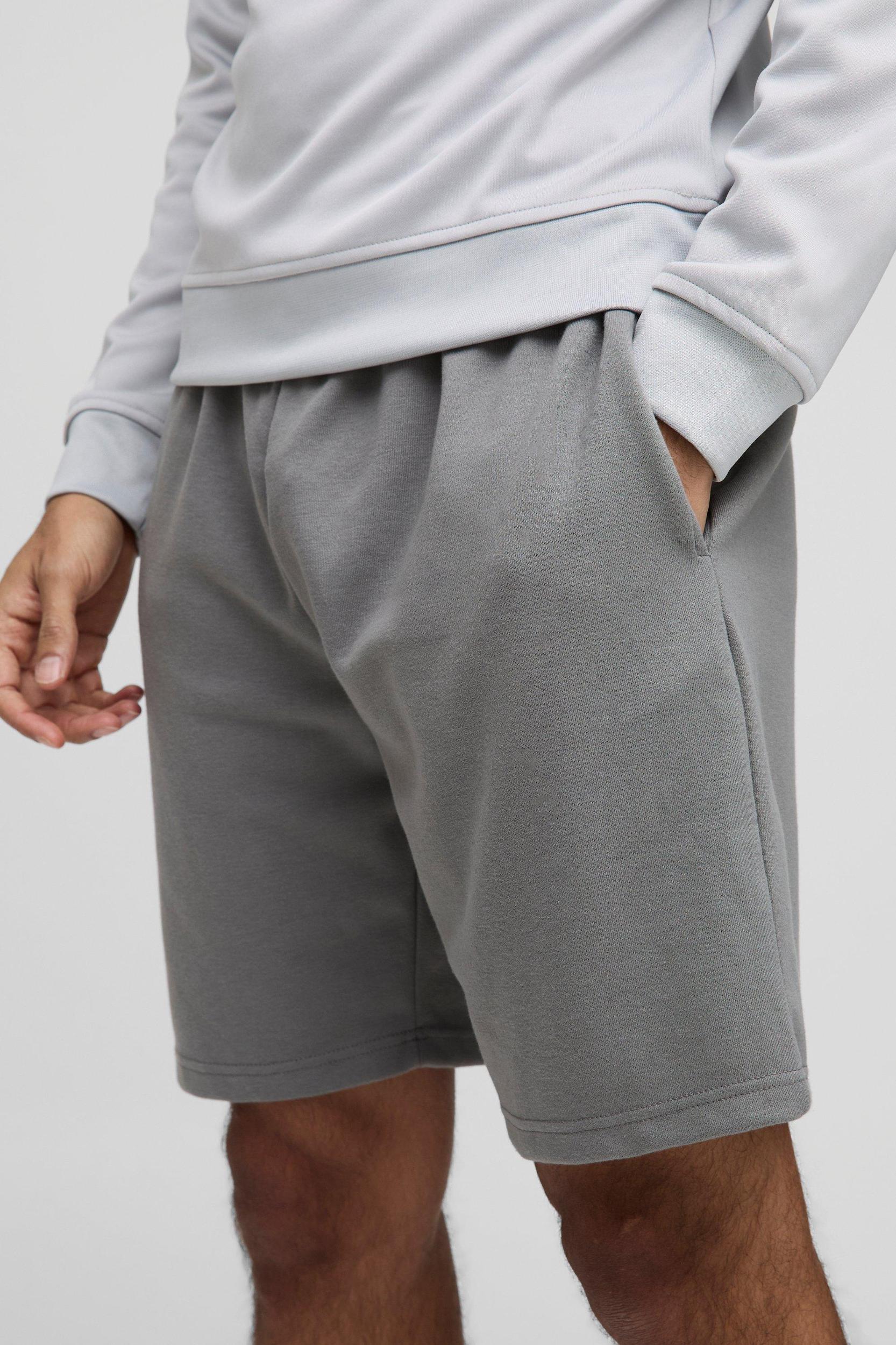 Relaxed Fit Mid Length Interlock Short | boohooMAN USA Product Image