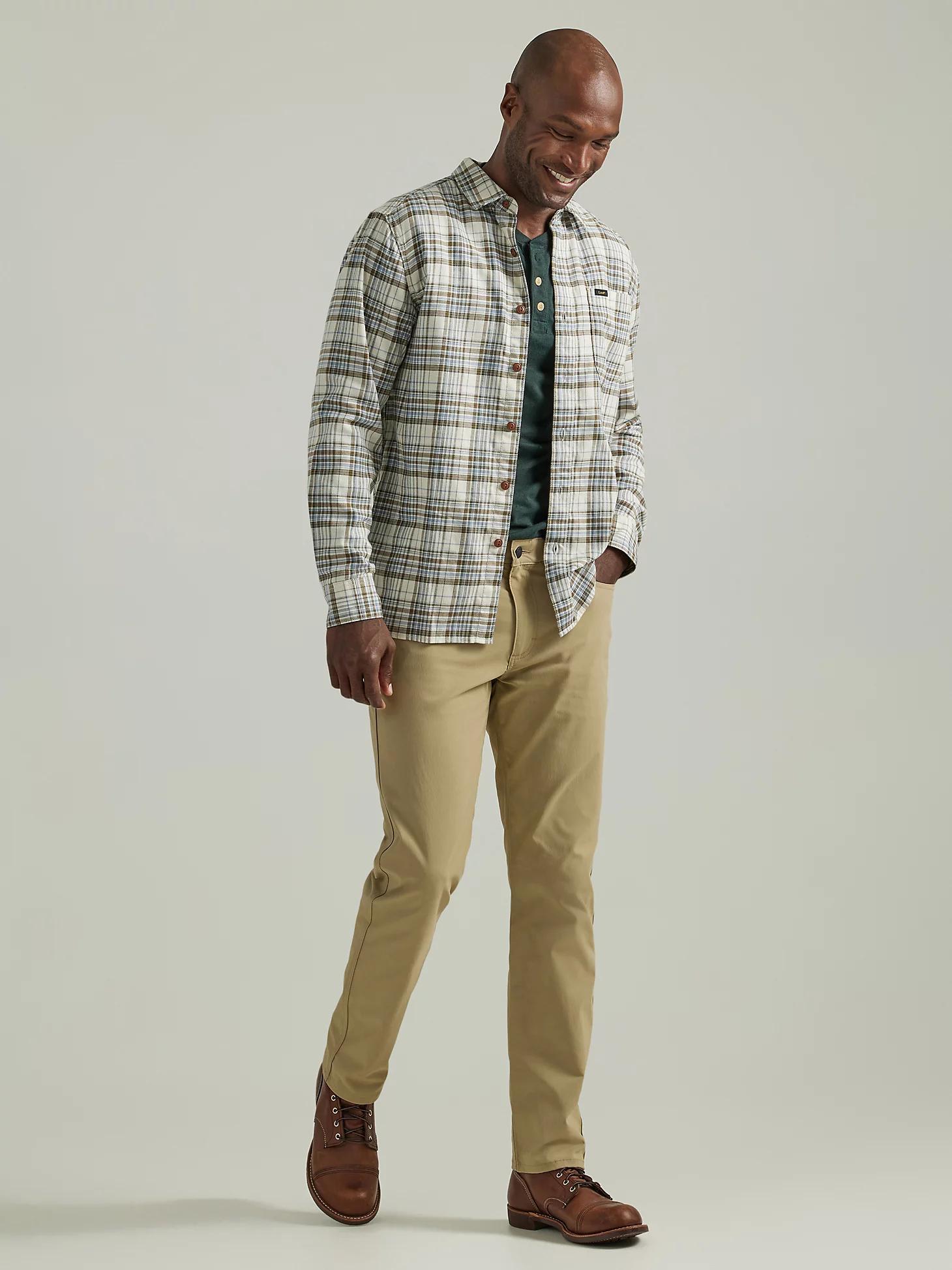 Men's Extreme Motion 4-Way Stretch Performance Pant | Men's Pants | Lee® Product Image