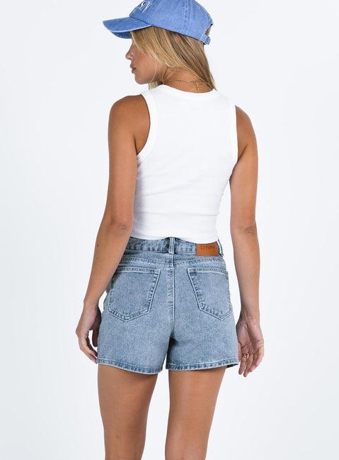 Tropicana Shorts Denim Product Image