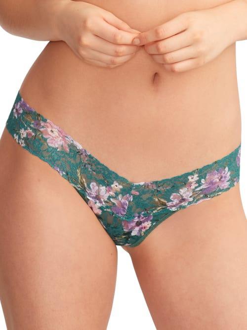 Signature Lace Low Rise Printed Thong Product Image