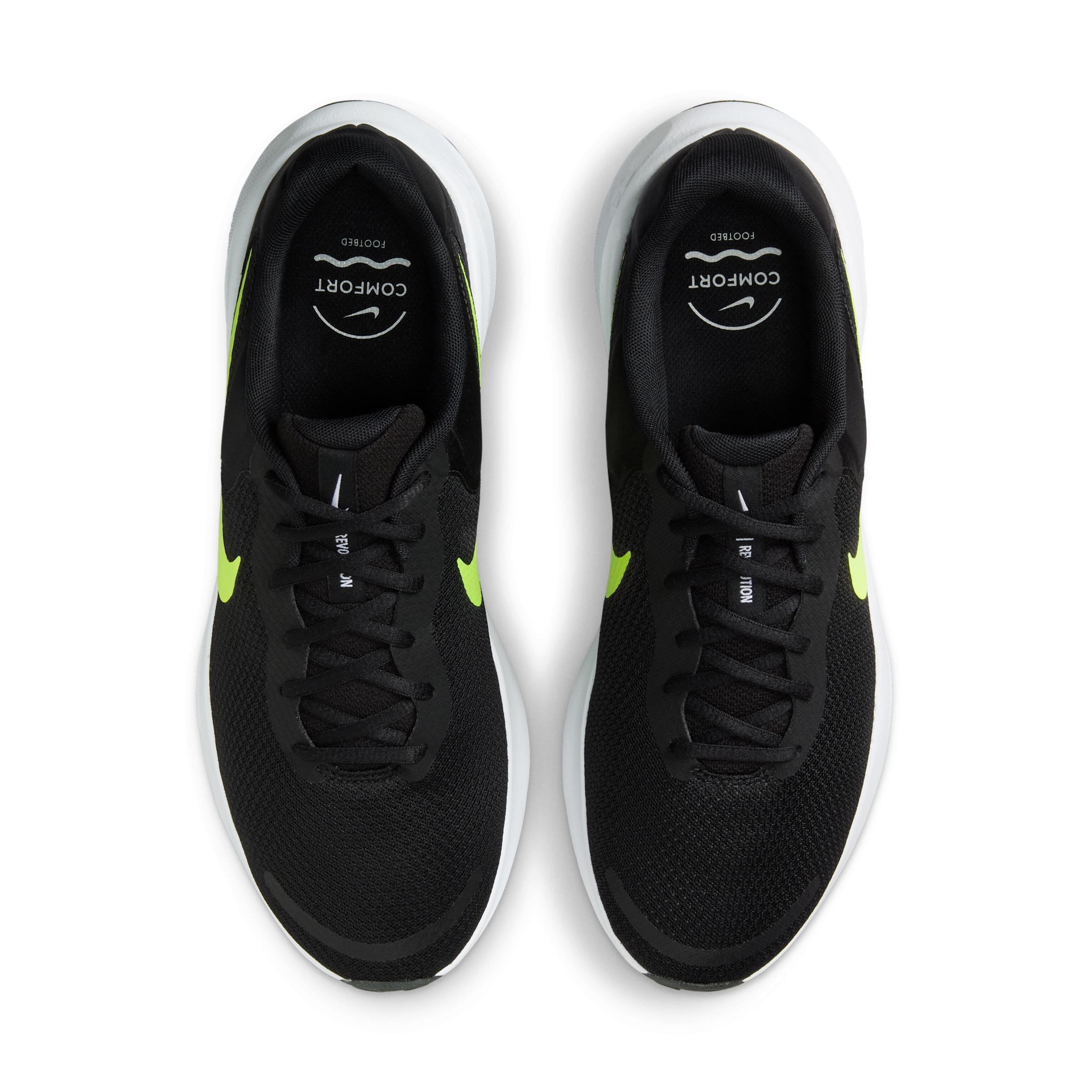 Nike Men's Revolution 7 Road Running Shoes Product Image