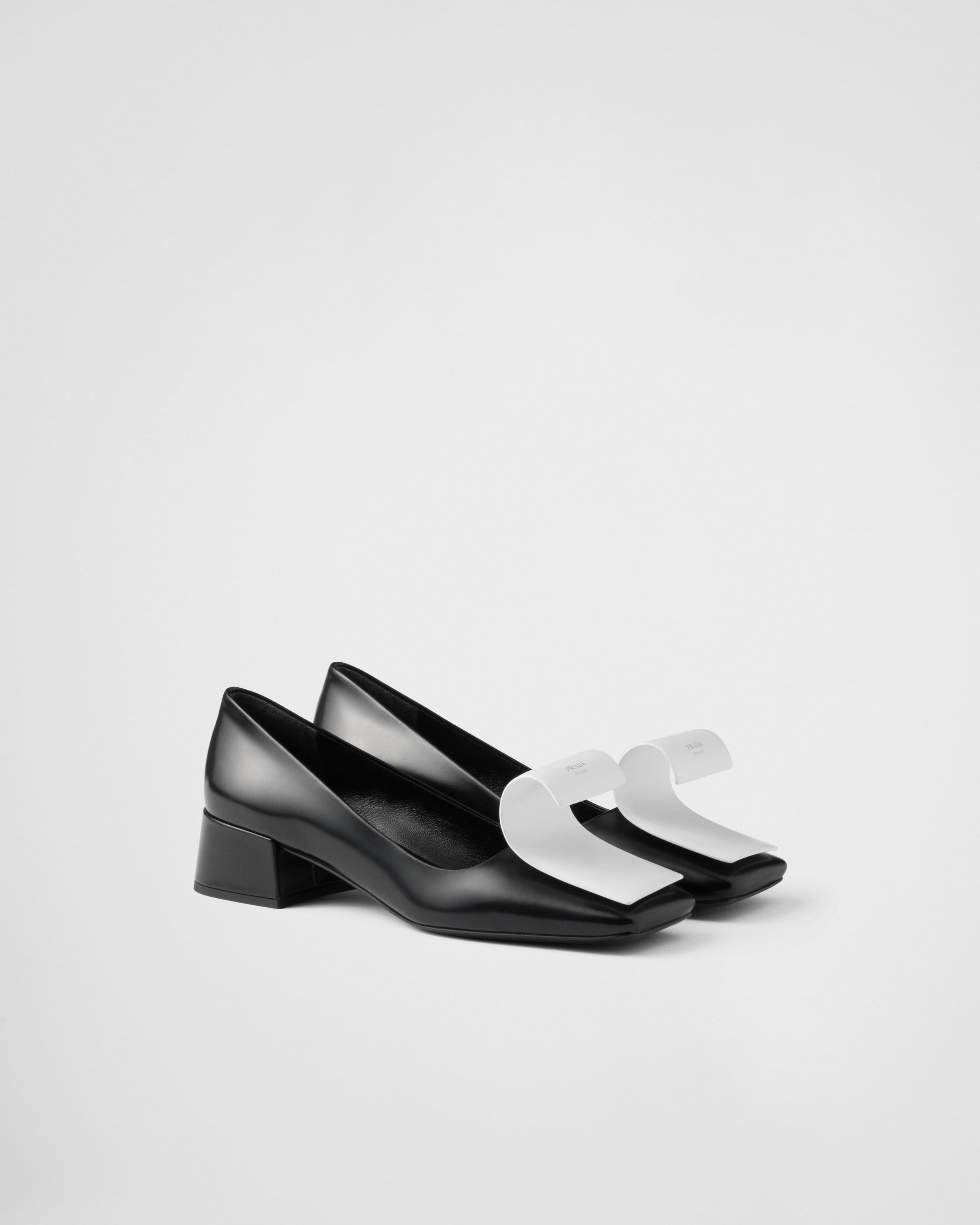 Two-tone brushed leather pumps Product Image