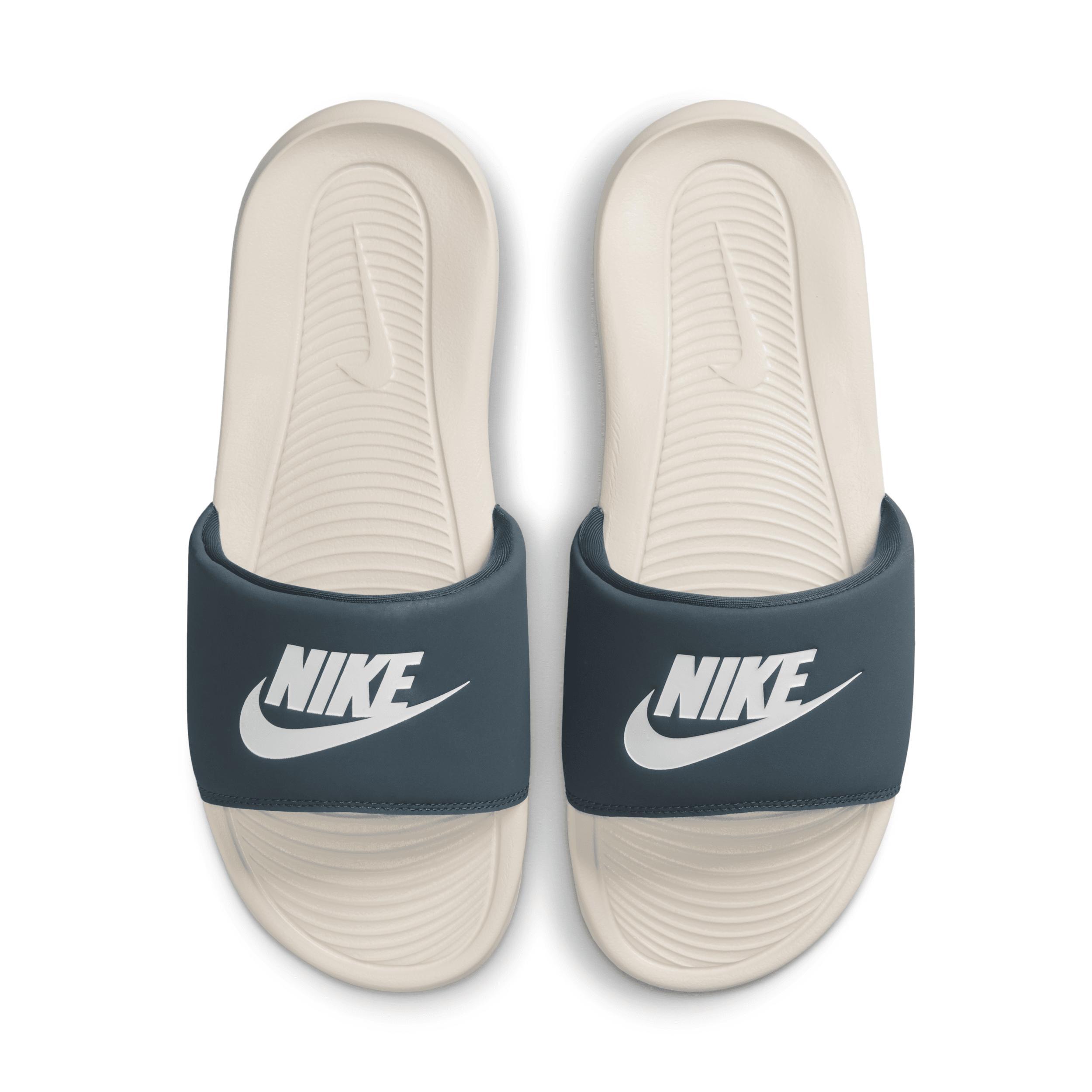 Nike Men's Victori One Slides Product Image