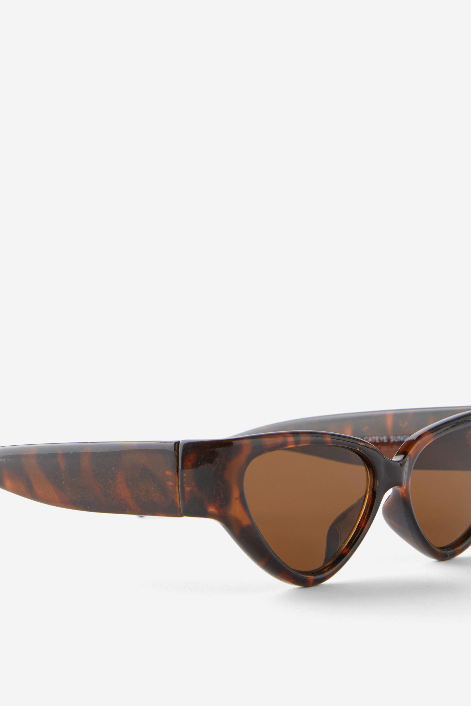 Carmen Cateye Sunglasses Product Image