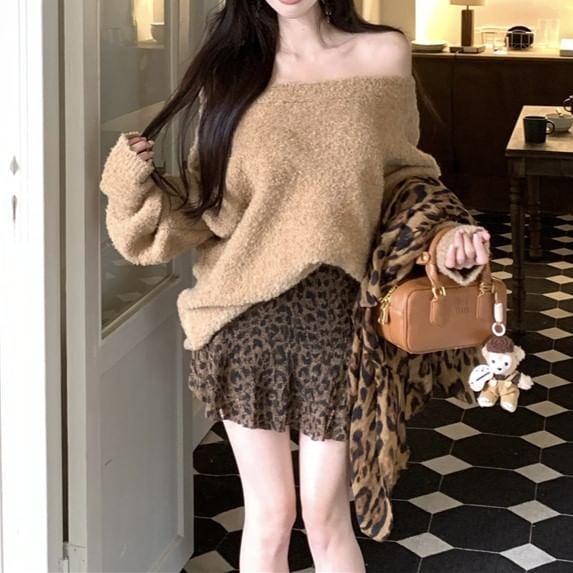 Off-Shoulder Plain Sweater / High Waist Leopard Print Mini A-Line Skirt Product Image