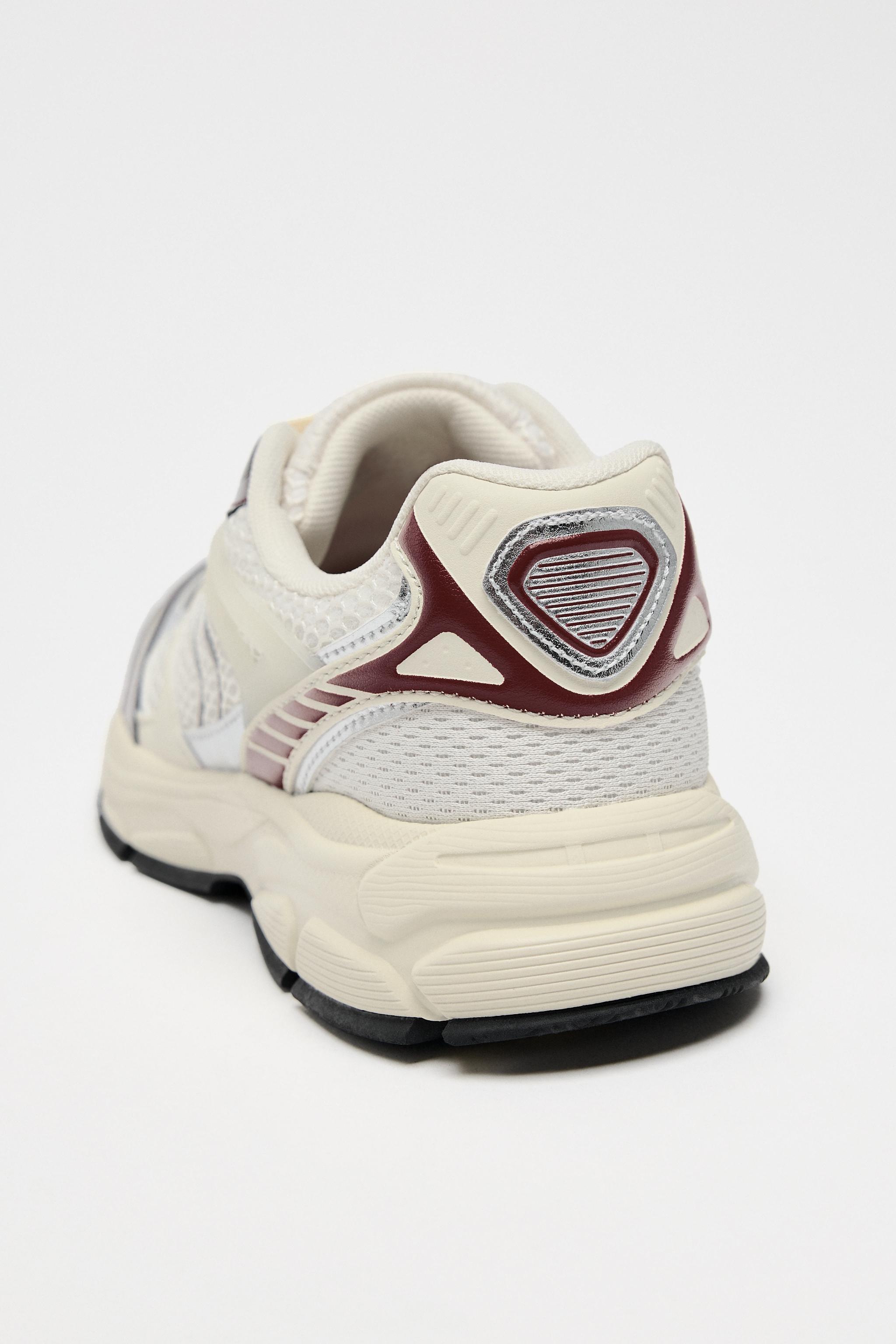 RUNNING MESH SNEAKERS Product Image