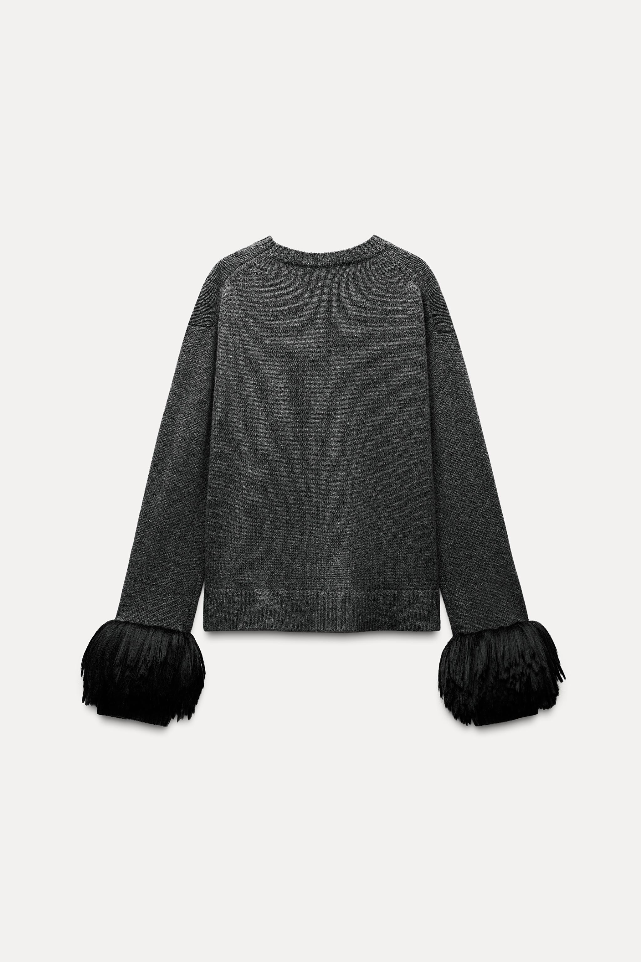 100% WOOL SWEATER LIMITED EDITION Product Image