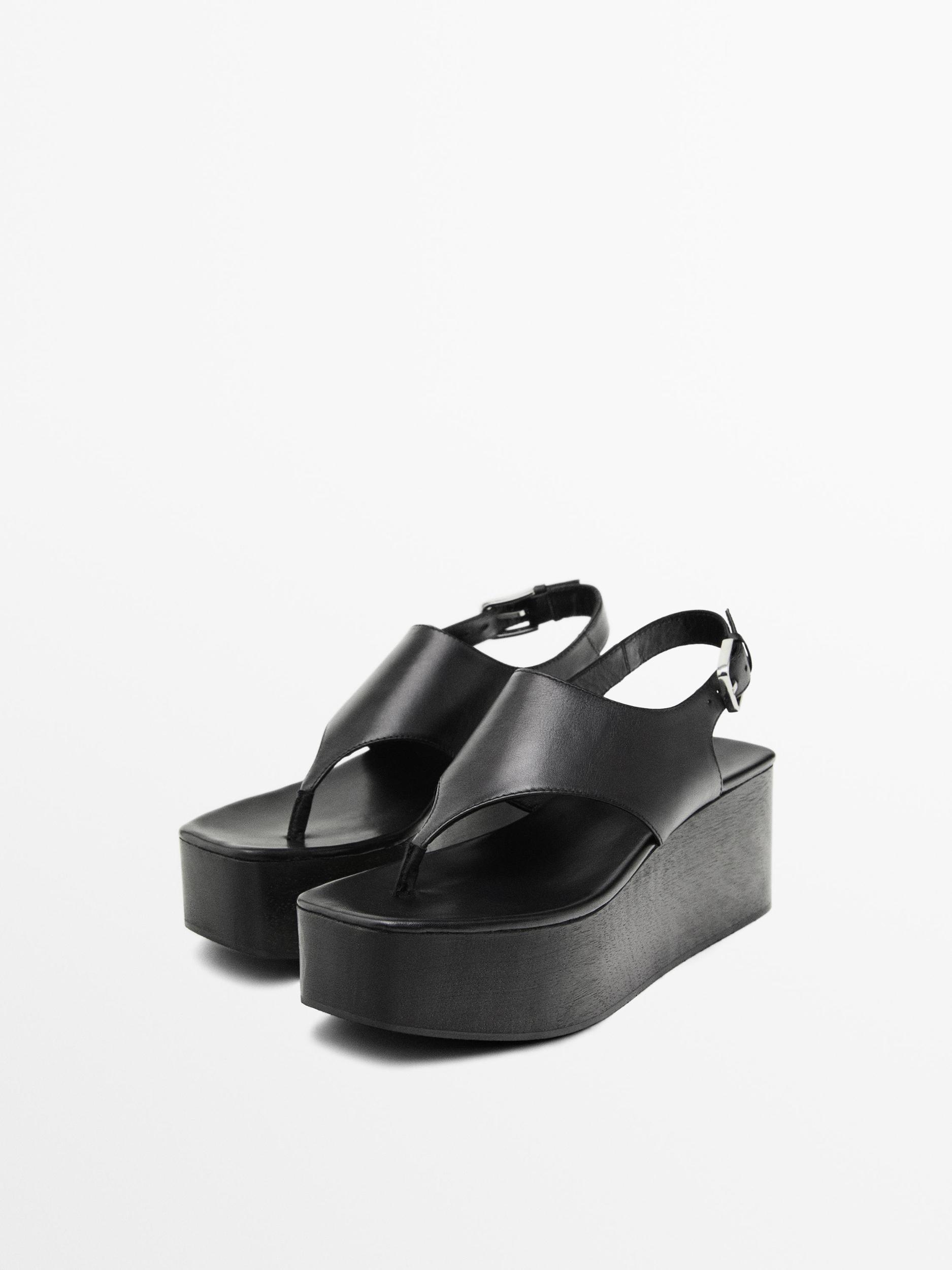 Wooden wedge sandals Product Image