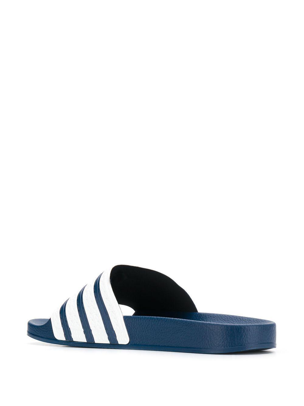 Adilette slides Product Image