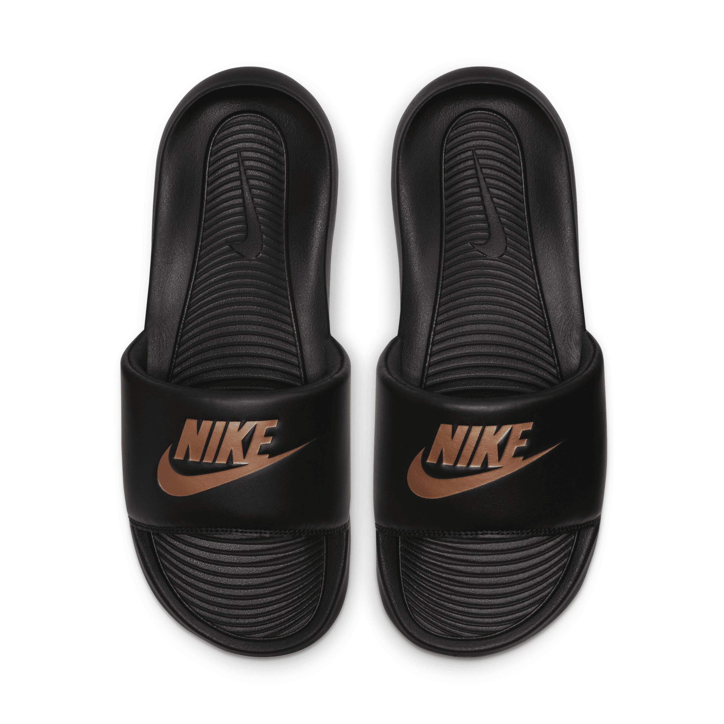 Nike Victori One Women's Slides Product Image