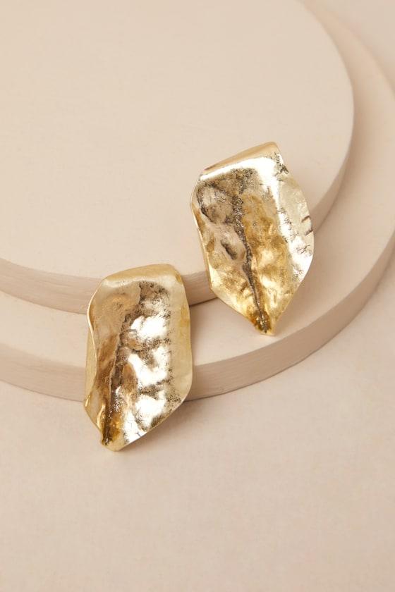 Elitia Gold Hammered Asymmetrical Earrings Product Image