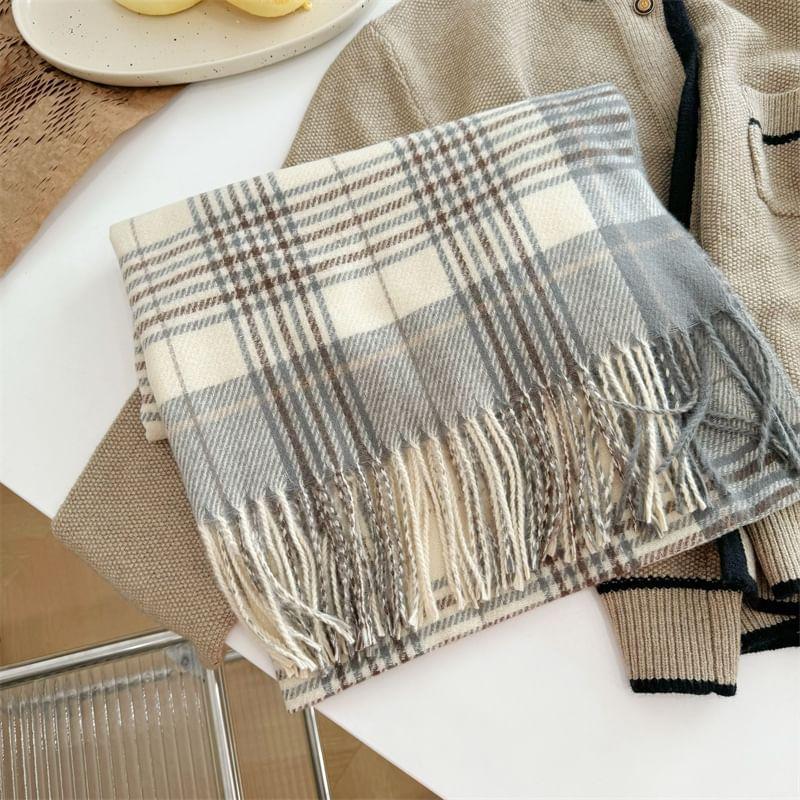 Plaid Fringed Scarf Product Image