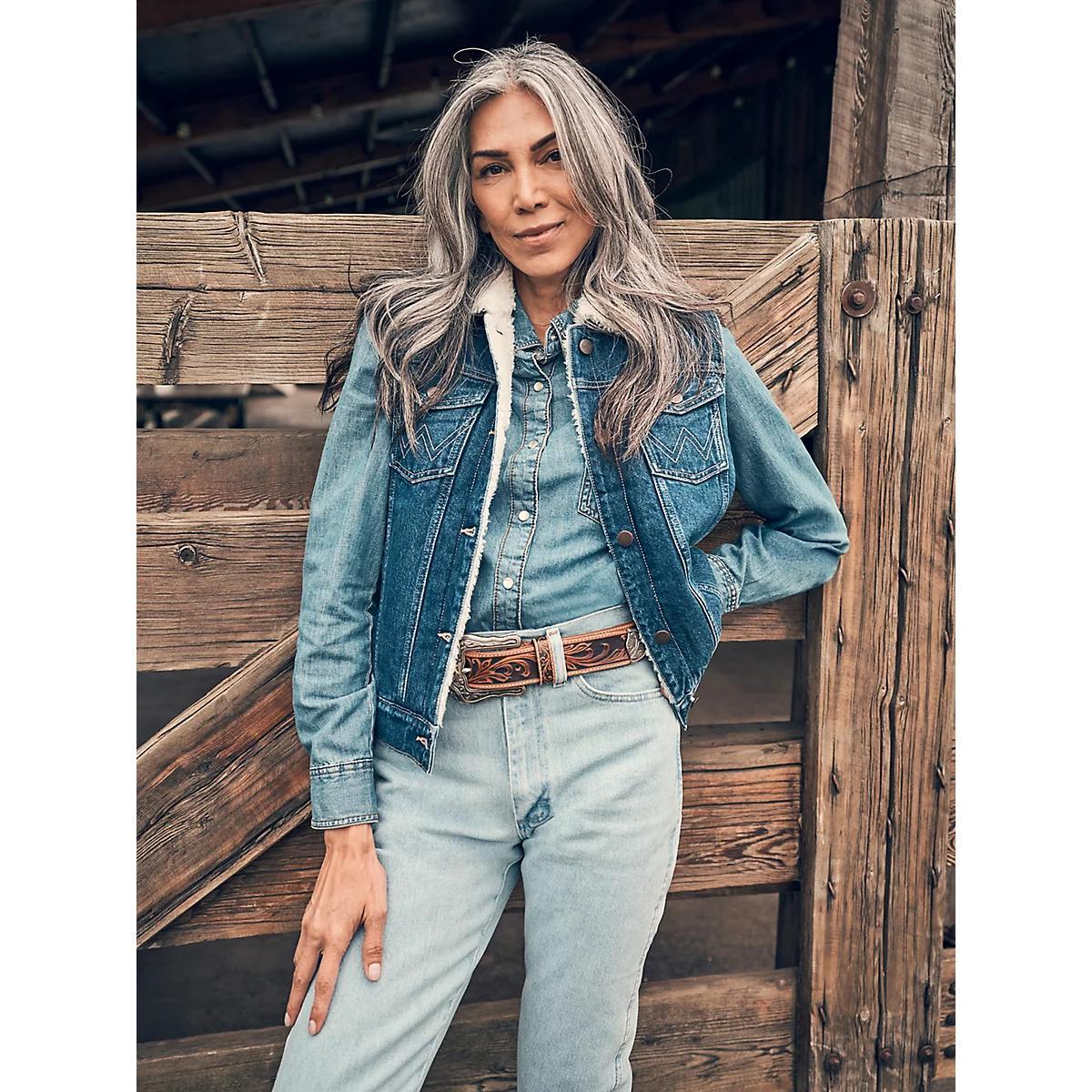 Women's Wrangler Sherpa Lined Denim Vest in Mid Product Image