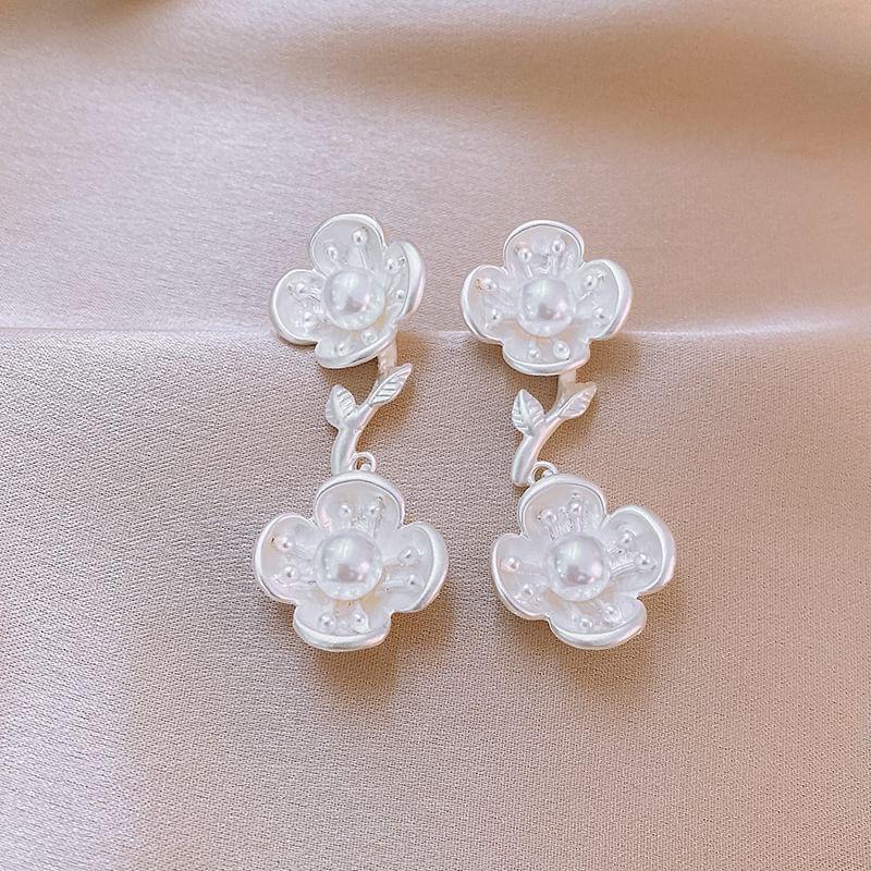 Flower Faux Pearl Drop Earring Product Image