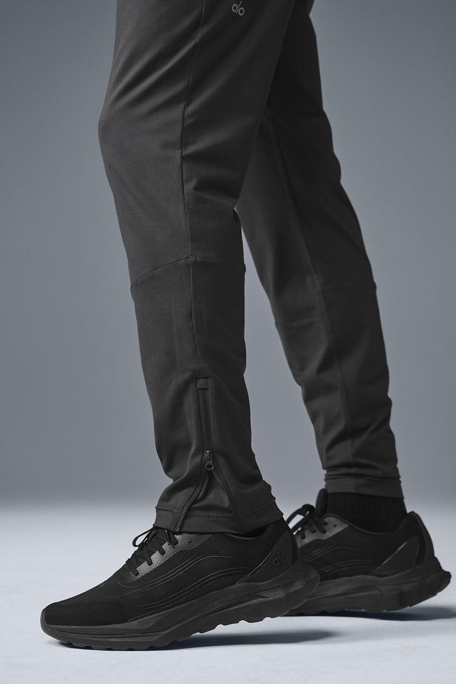 Conquer React Performance Pant - Anthracite Male Product Image