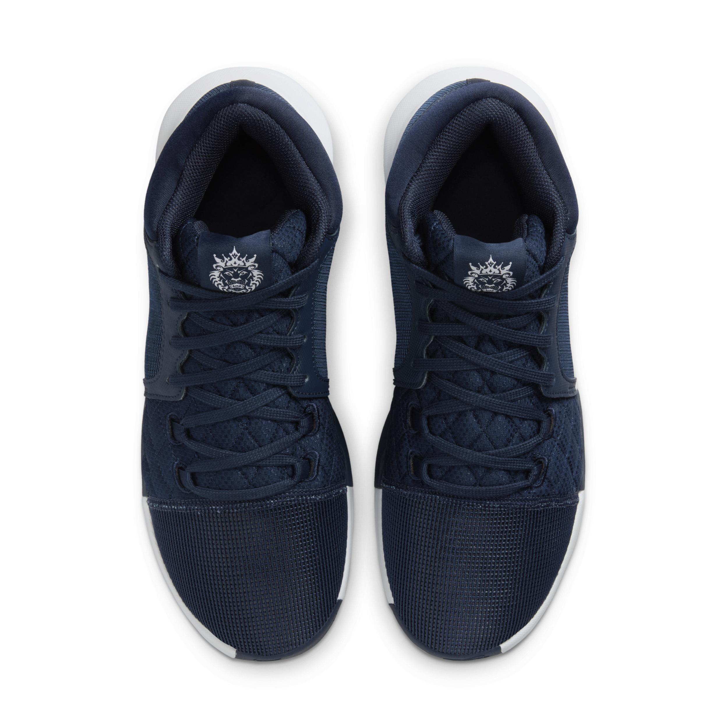 Nike Men's LeBron Witness 8 Basketball Shoes Product Image