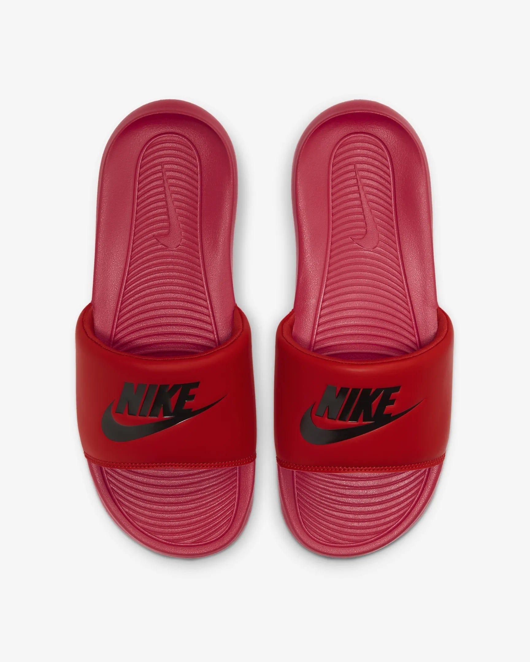 Nike Men's Victori One Slides Product Image