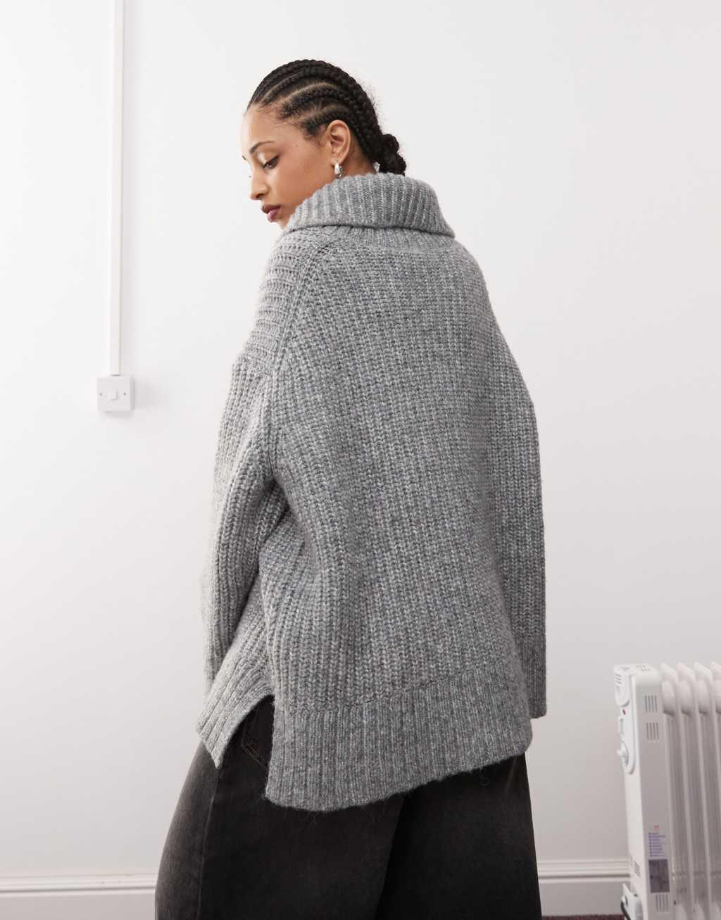 Weekday Cillia half zip extreme collar heavyweight sweater in gray melange Product Image