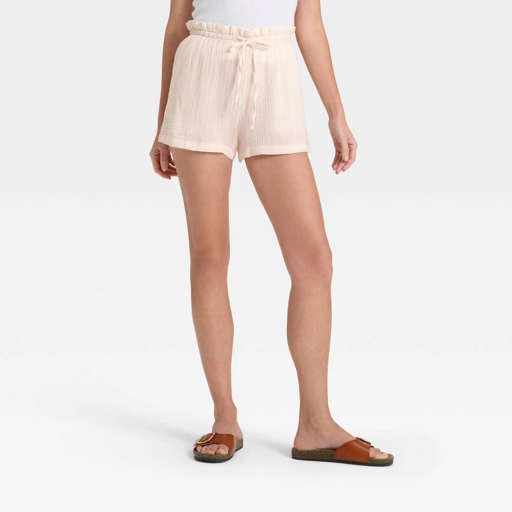 Women's High-Rise Pull-On Shorts - Universal Thread™ Cream 3X Product Image