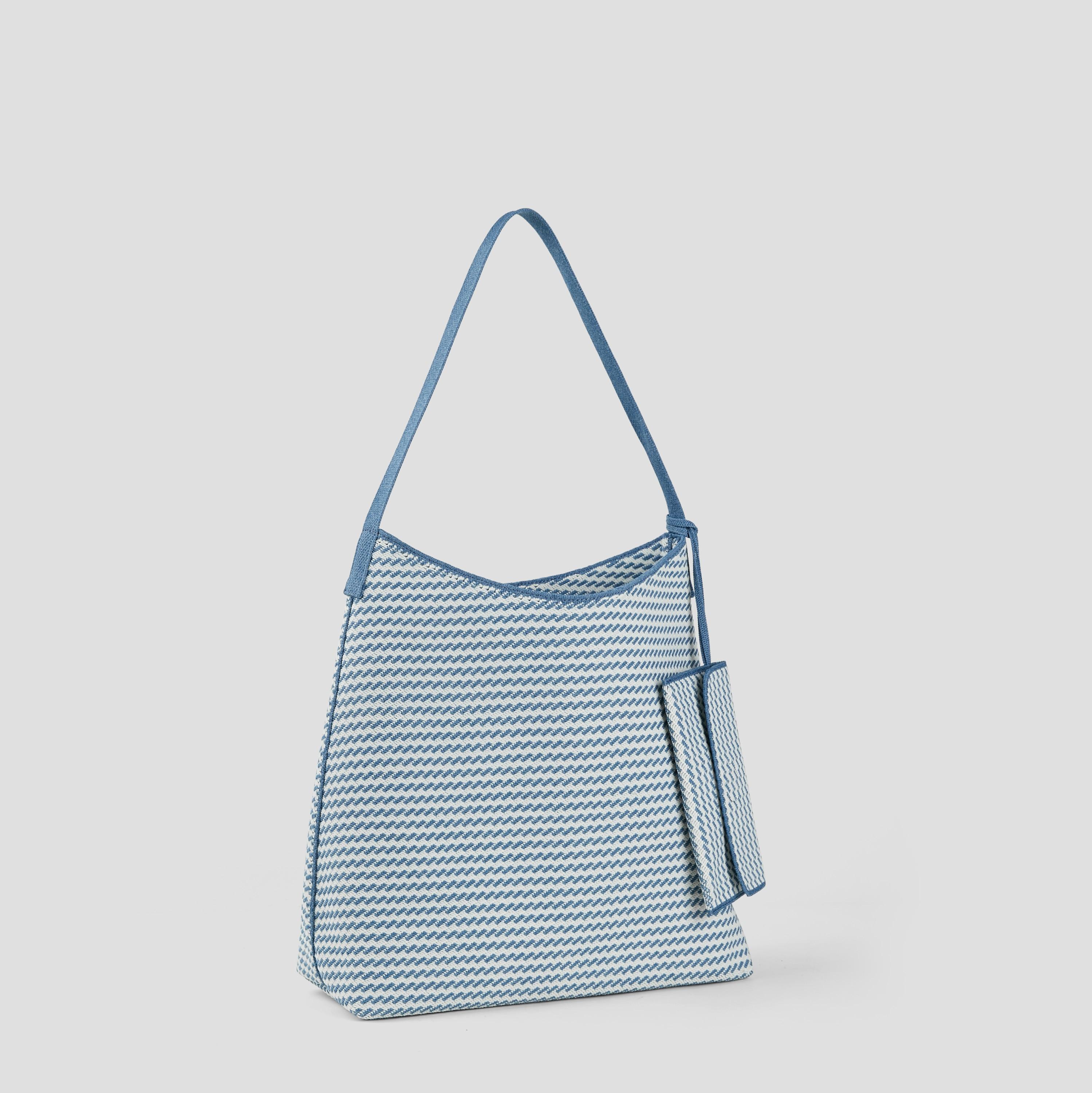 The Zipper Tote (Gabriella) Product Image