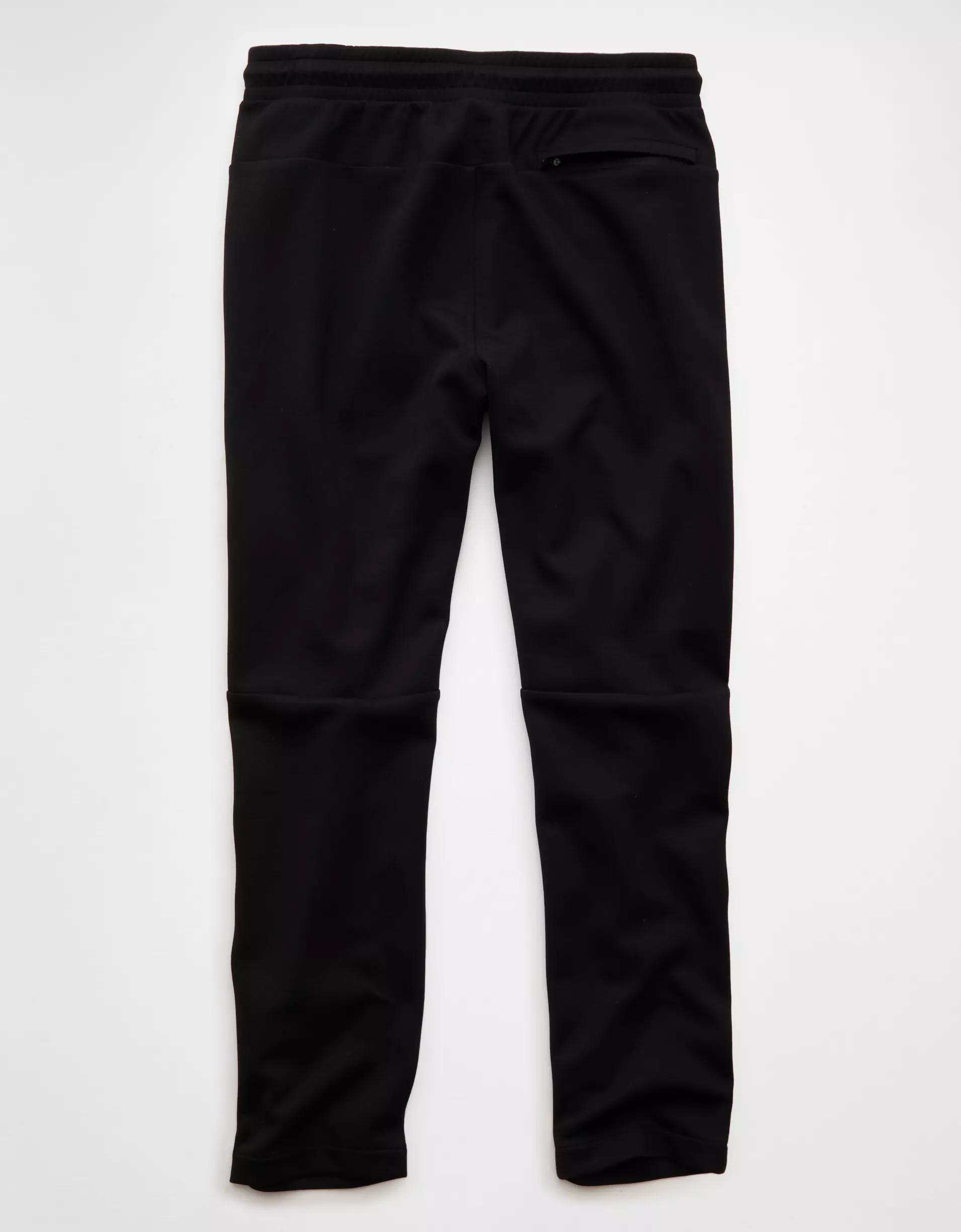 AE 24/7 Pant Product Image