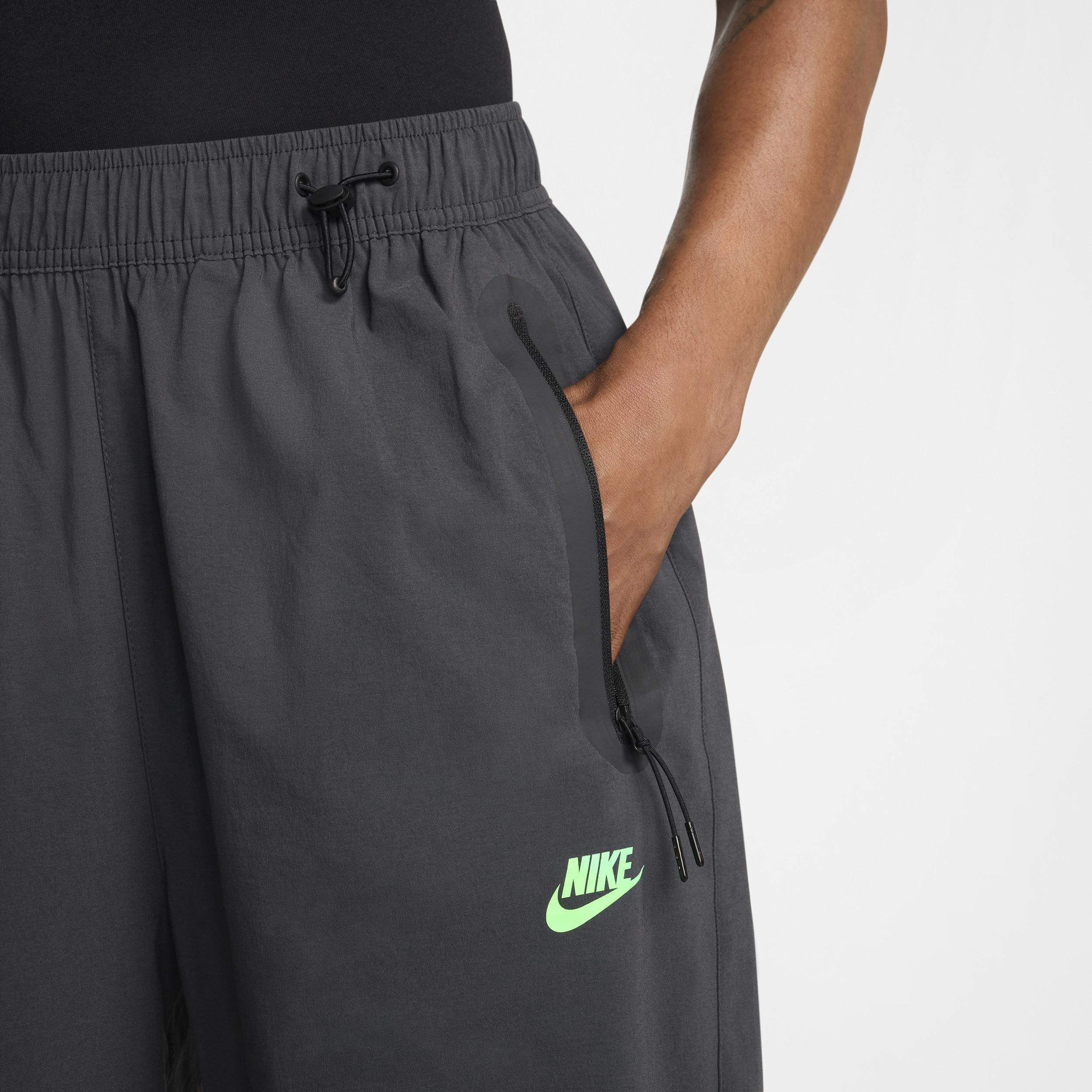 Nike Mens Tech Woven Oversized Pants Product Image