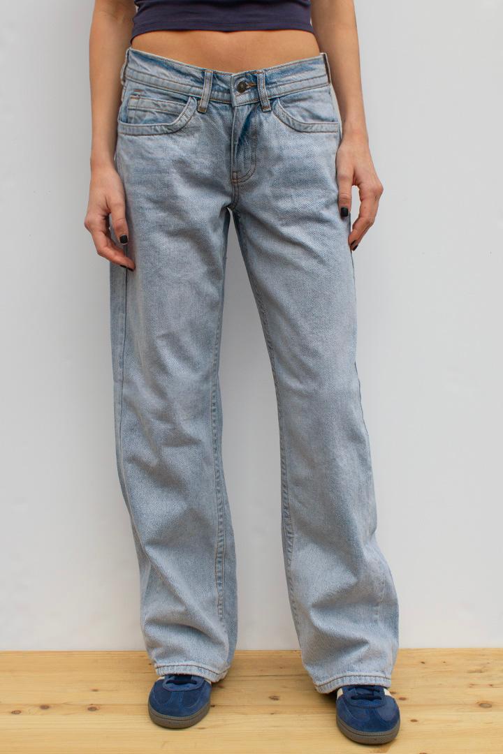 Low waist wide leg jeans Product Image