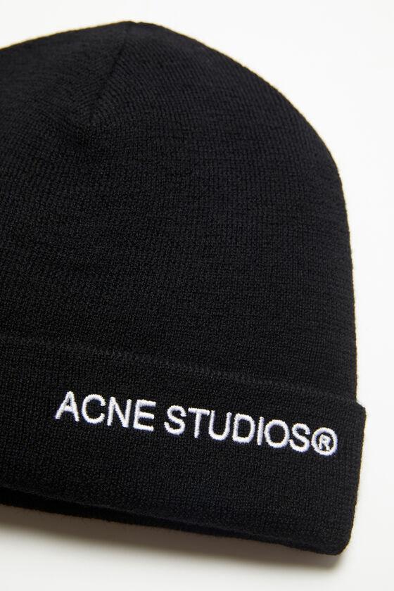 Embroidered logo beanie Product Image