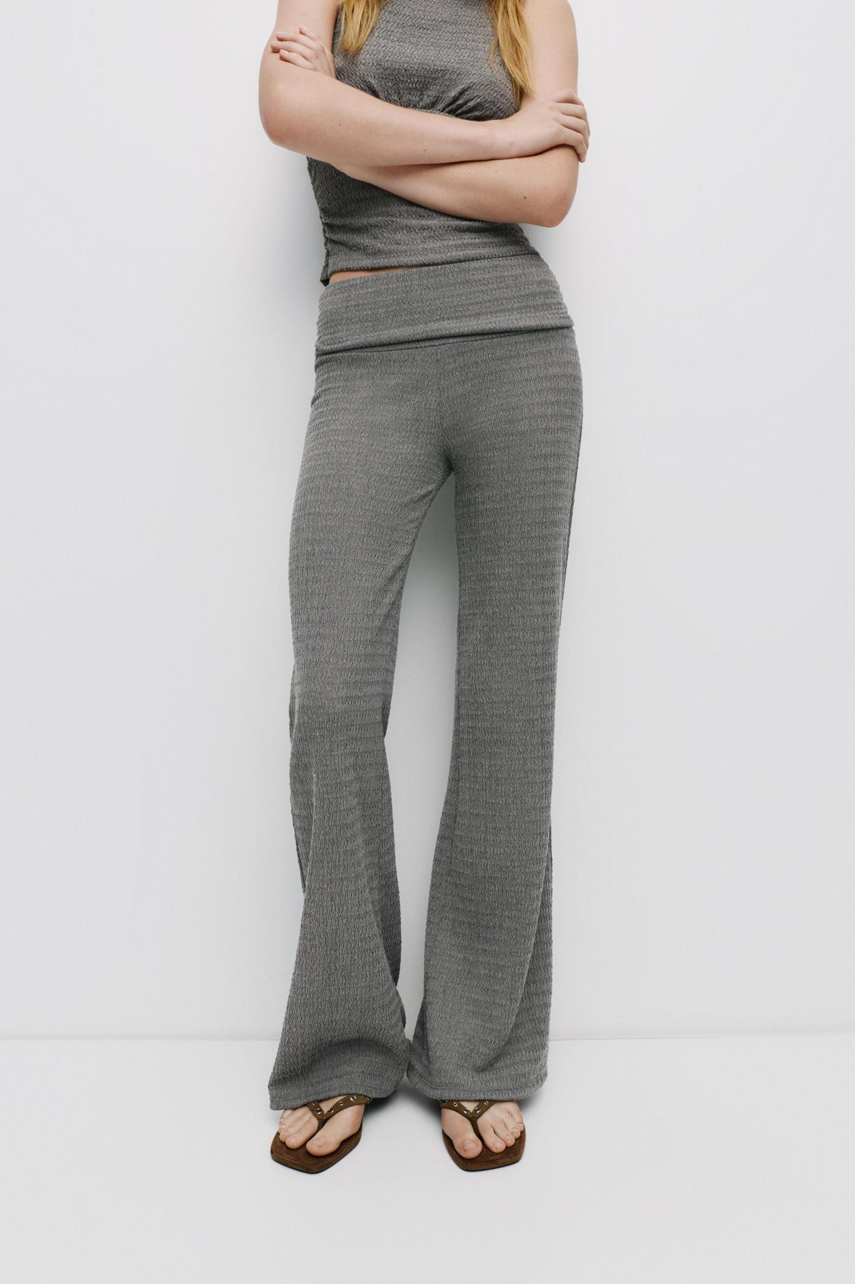 Flared crepe pants Product Image