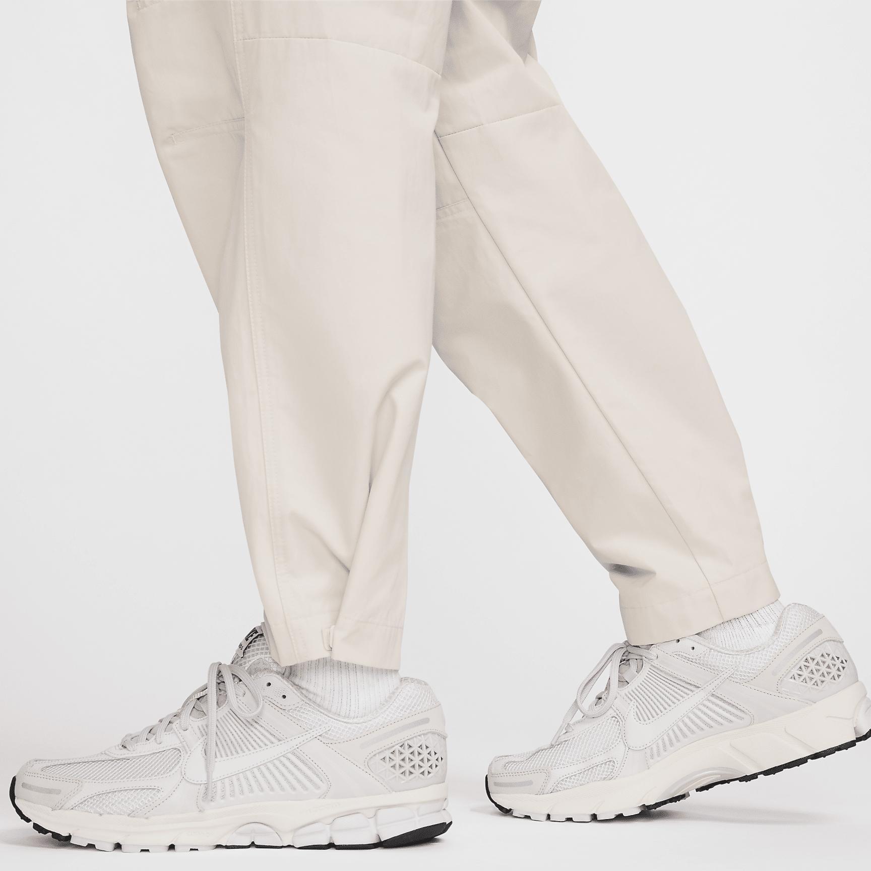 Nike Mens Tech Woven Pants | FZ0710-104 Product Image