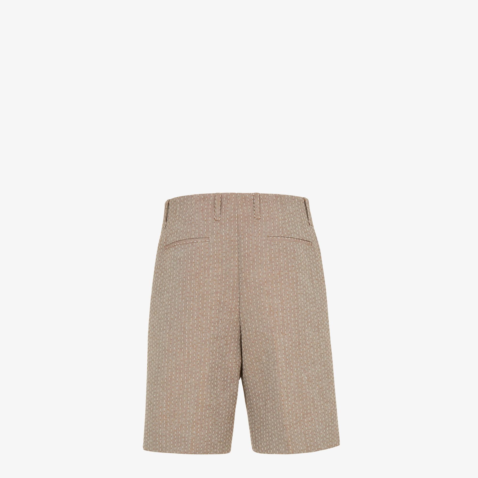 BermudasBeige jacquard shorts with topstitching Product Image